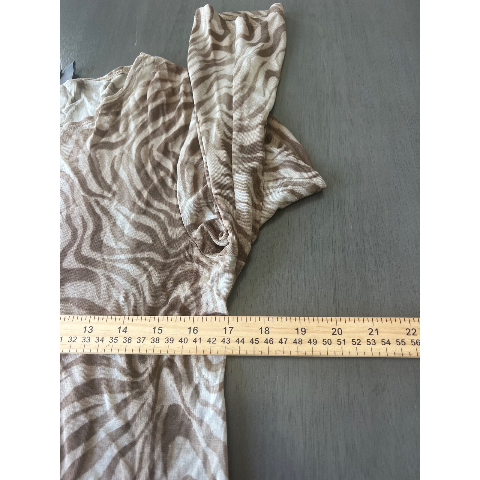 Travelers by Chicos Brown Zebra Print Scoop Neck 3/4 Sleeve Top Size 1 Medium