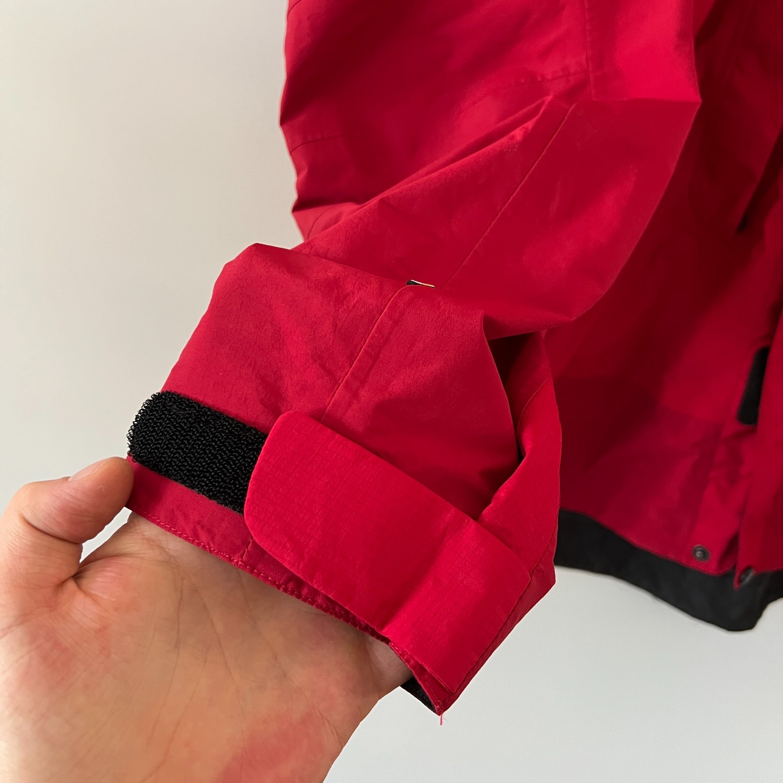 Haglofs Gore-Tex XCR Jacket Red Hooded Waterproof Shell Coat Outdoor Mens Size L