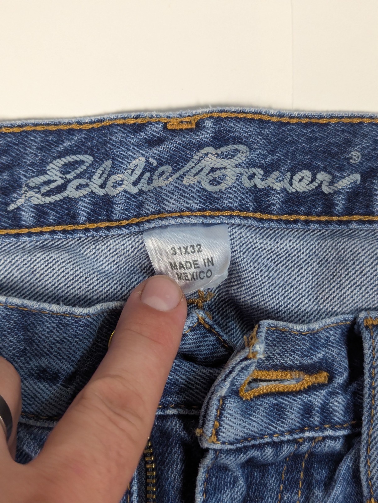 Eddie Bauer Straight Leg Denim Jeans Blue Medium Wash Classic Fit Mens 31×32