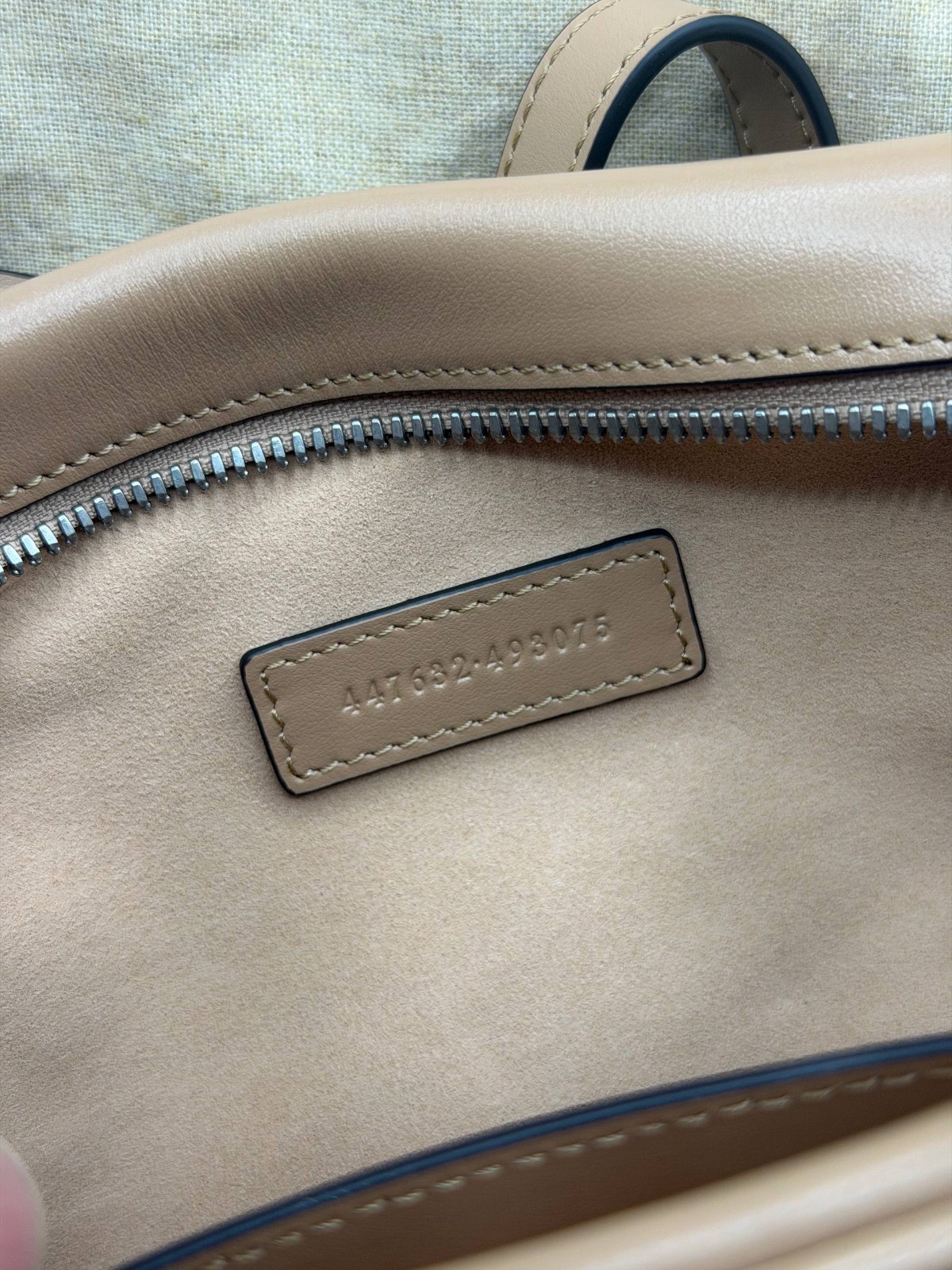 Gucci Marmont Matelassé Leather CrossBody Camera Bag 447632 Nude Beige