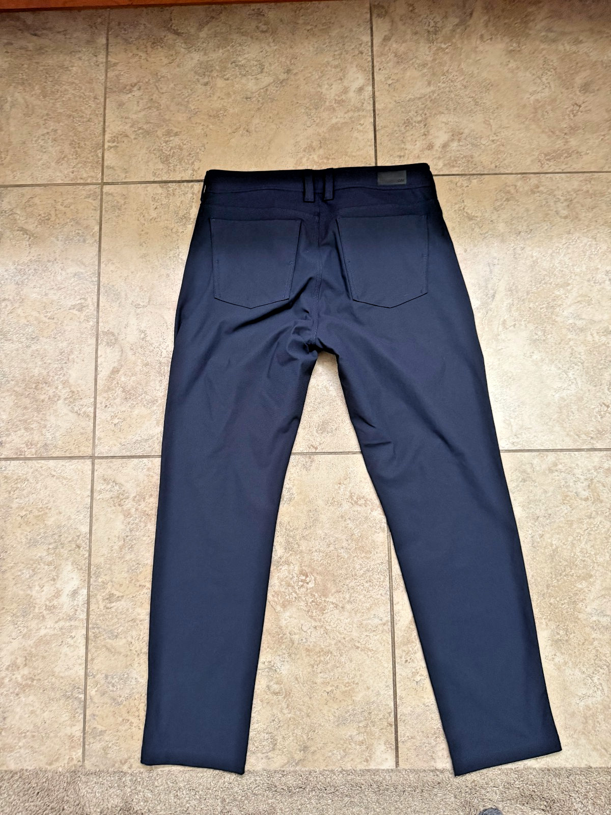 Rhone Men’s Commuter Pro 5-Pocket Pant 32W 31L True Navy, Excellent Condition