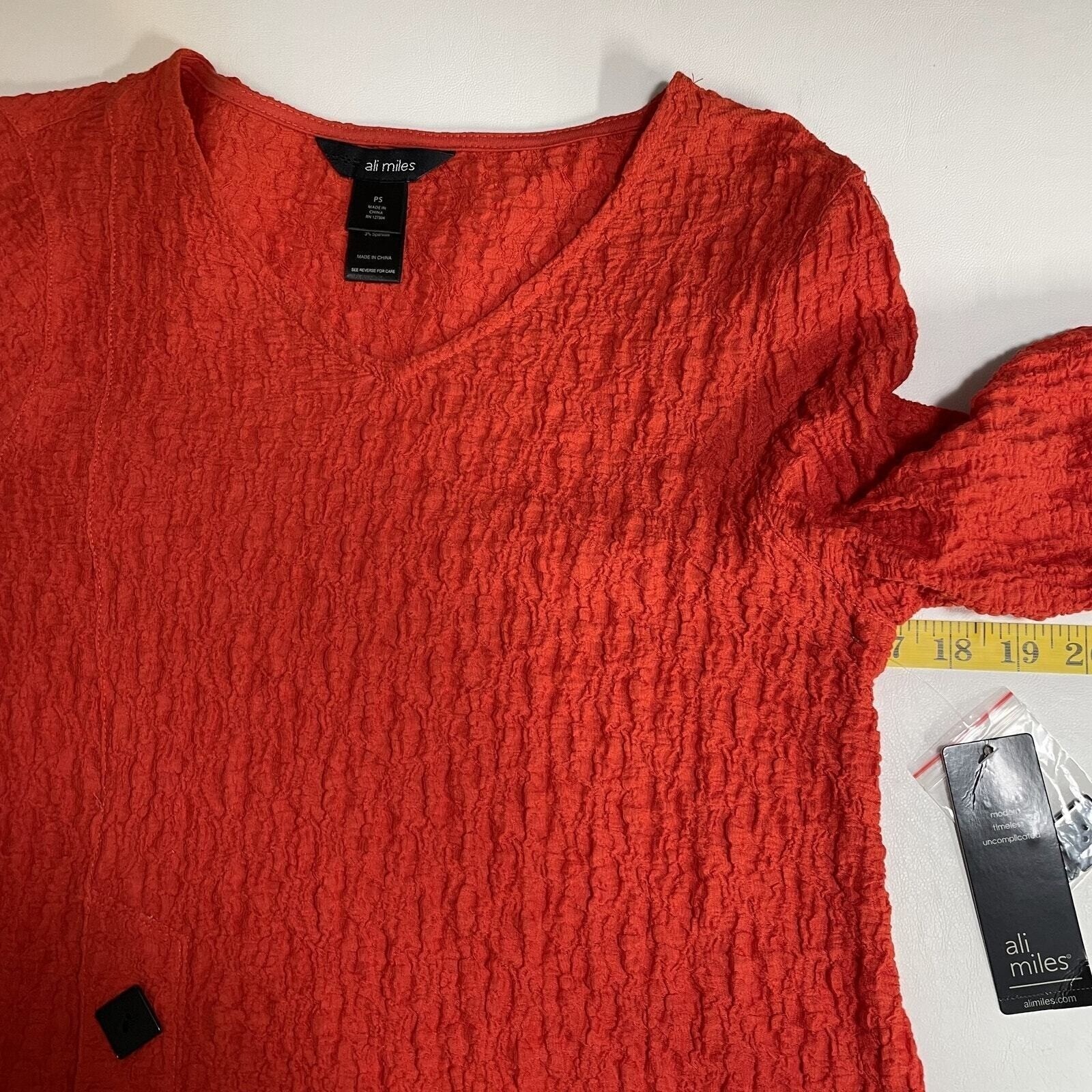 Ali Miles Textured Crinkle Top Womens Petite Small Red Blouse Roll Tab Sleeve