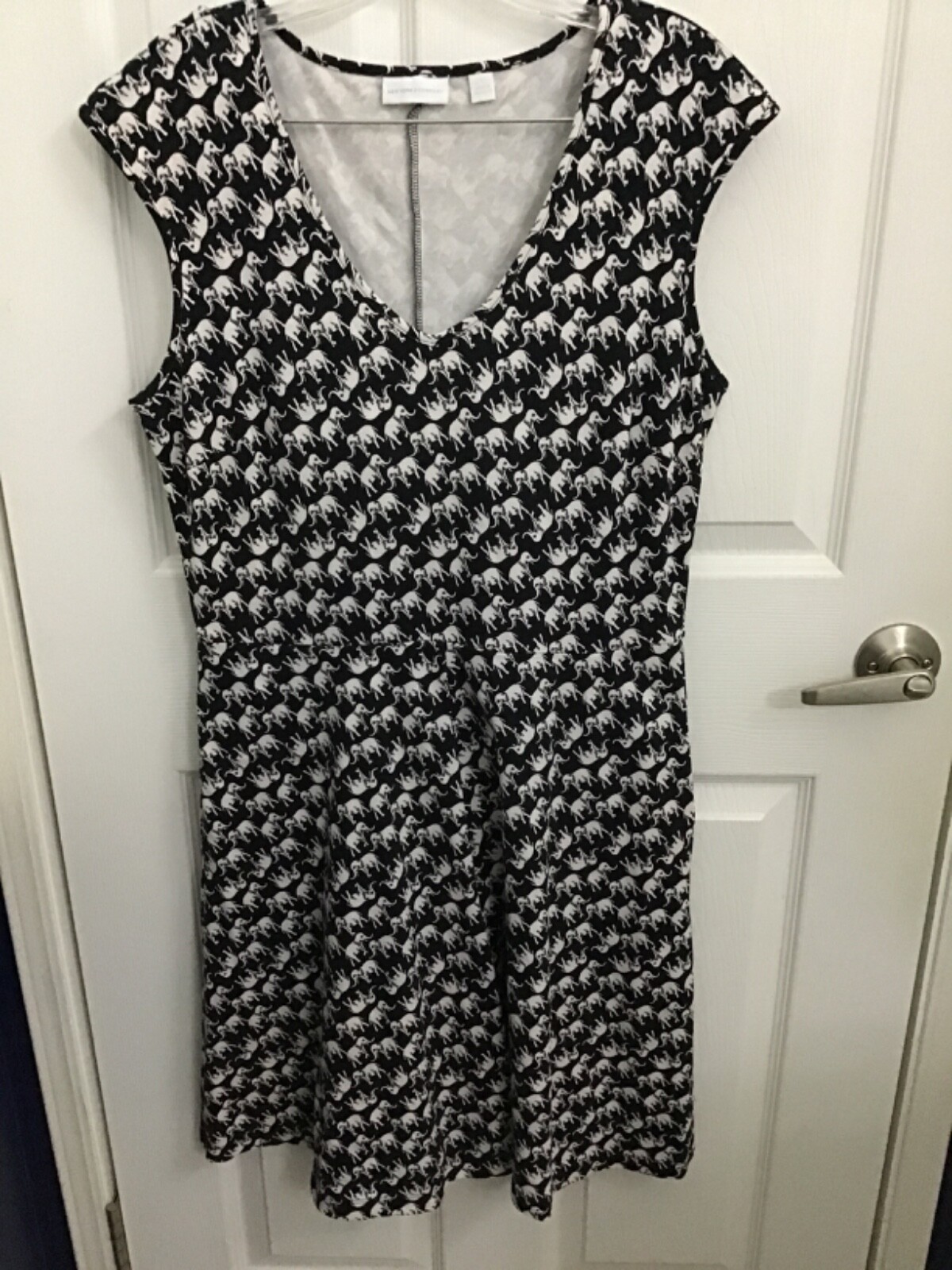New York & Company Womens Black/White All Over Elephant Print Sleeveless Dress L