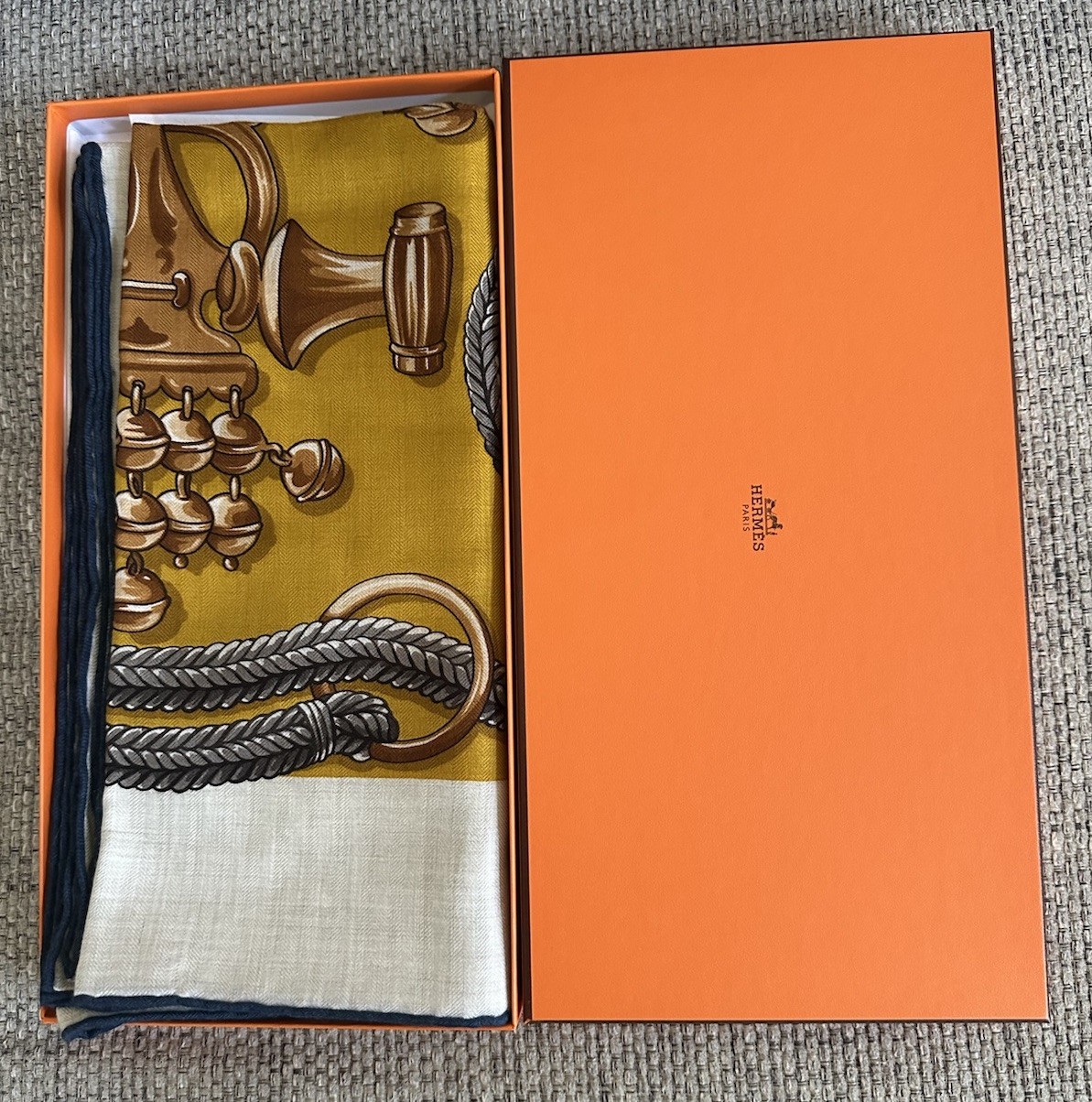 NEW HERMÈS Naturel / Safran / Brun Palefroi Cashmere Shawl 140 Scarf