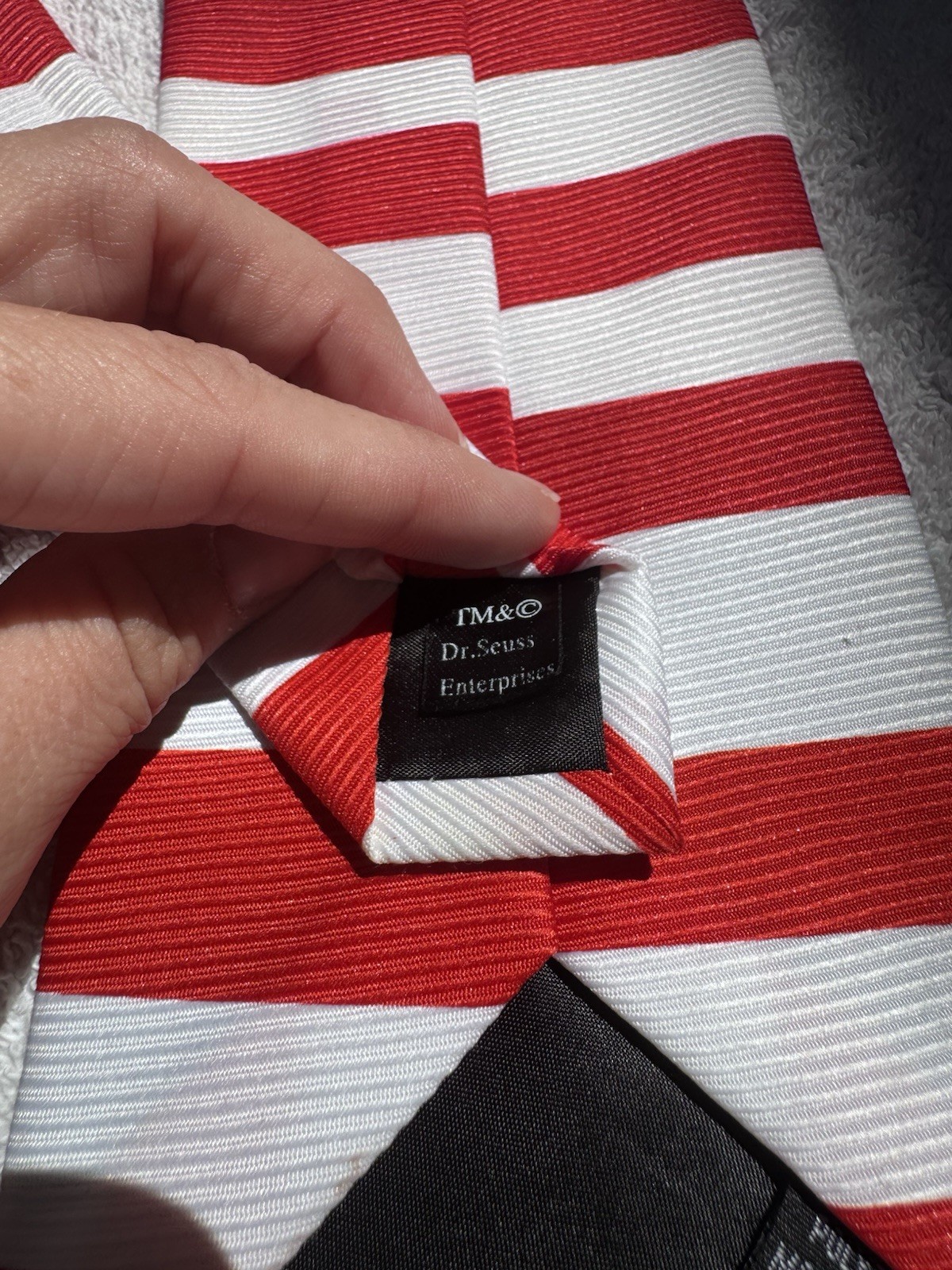 Dr. Seuss Cat in the Hat Neck Tie Red White Striped Novelty Men’s Tie