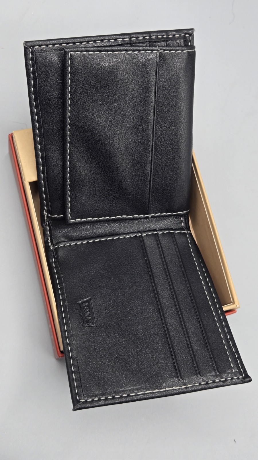 Levi’s Bifold Black Men’s Wallet 4.5×3.5 Inches Free And Fast Shipping