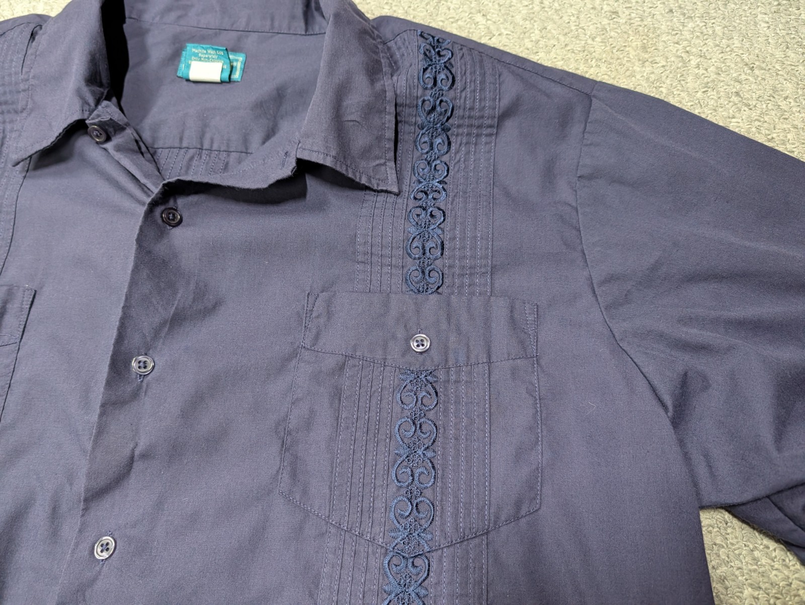 TropiCool Vintage Men’s Purple Guayabera Embroidered Tropical Button Shirt XL