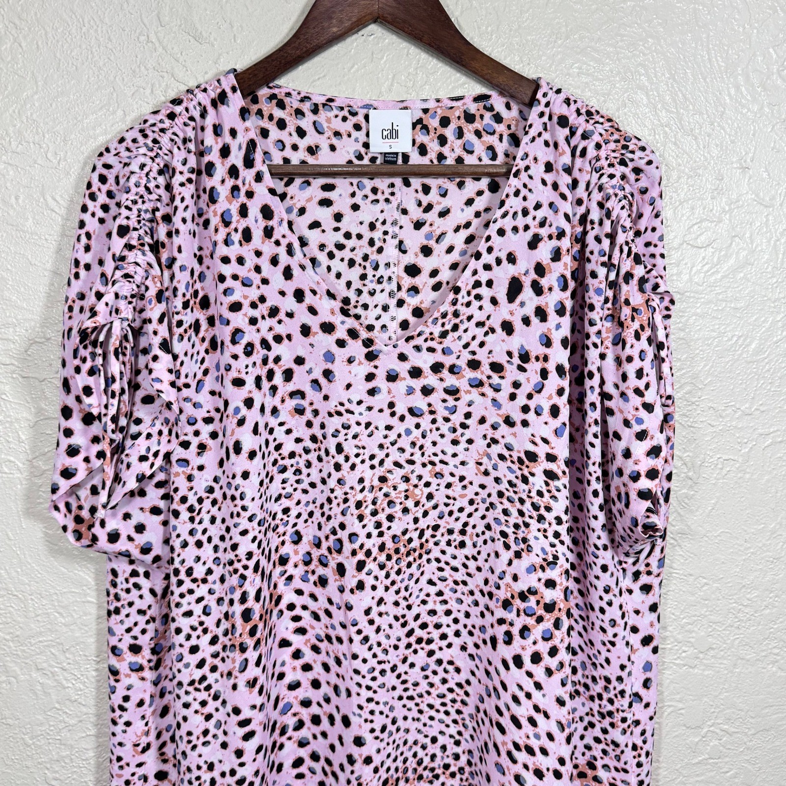 Cabi 5980 Blouse Top Small Pink Leopard Animal Print Ruched Tie Chiffon Career