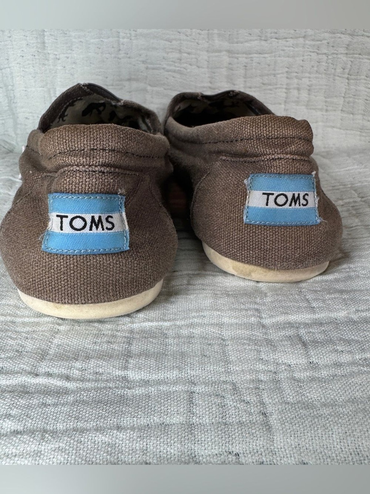 TOMS Classic Canvas Slip On Flats Brown Womens Size 9