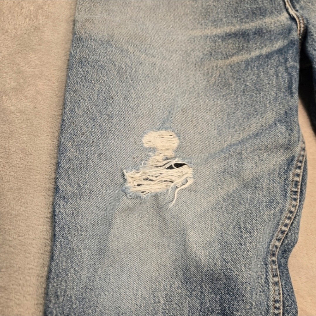 Vtg Levi’s 540 Relaxed Fit Bronze Tab Denim Straight Jeans Distressed 36×30