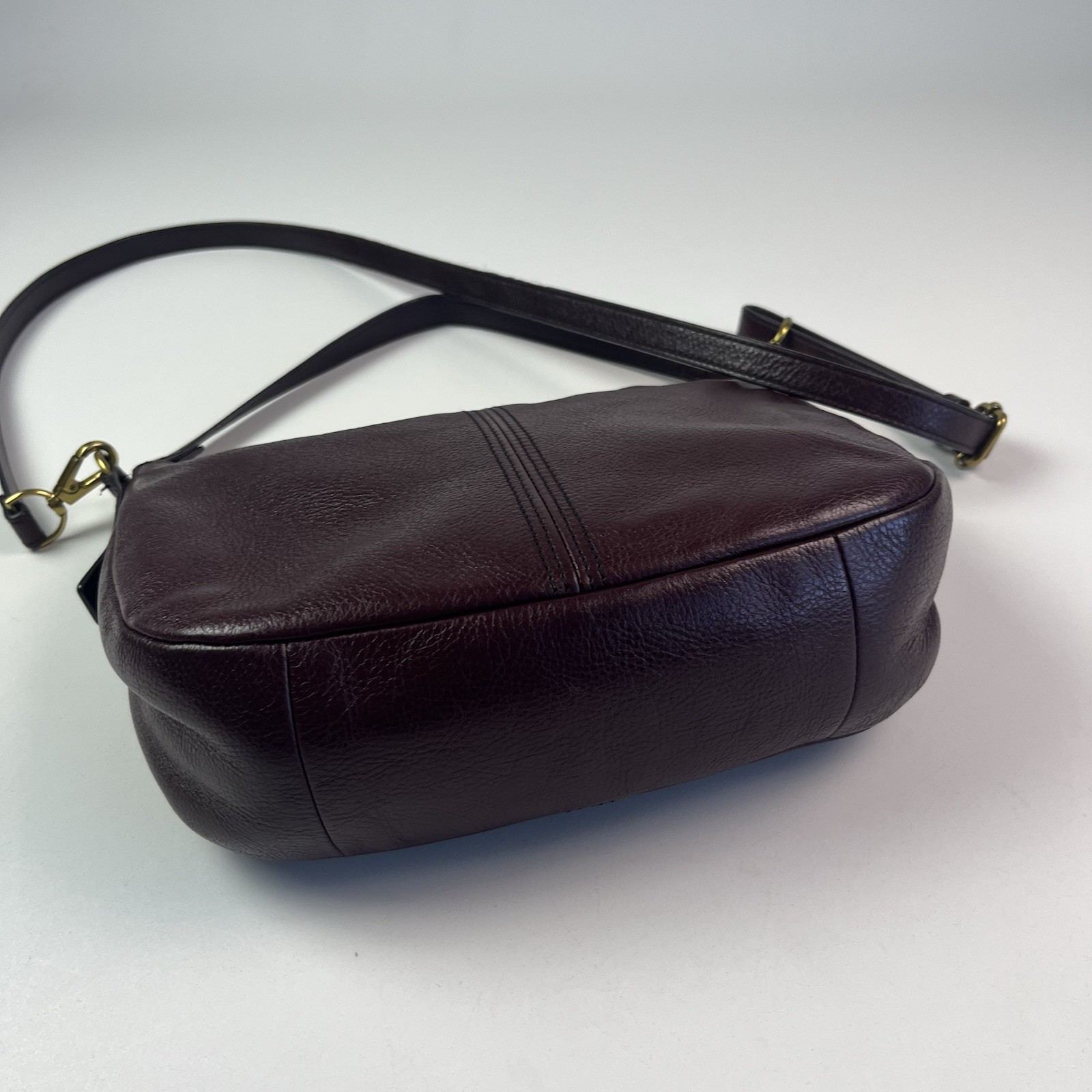 Fossil Jolie Leather Hobo Bag Burgundy Oxblood Crossbody Classic Preppy Purse