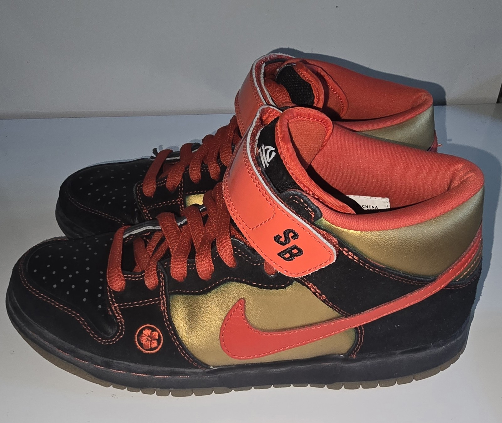 Size 8 – Nike Dunk Pro SB Mid Money Cat