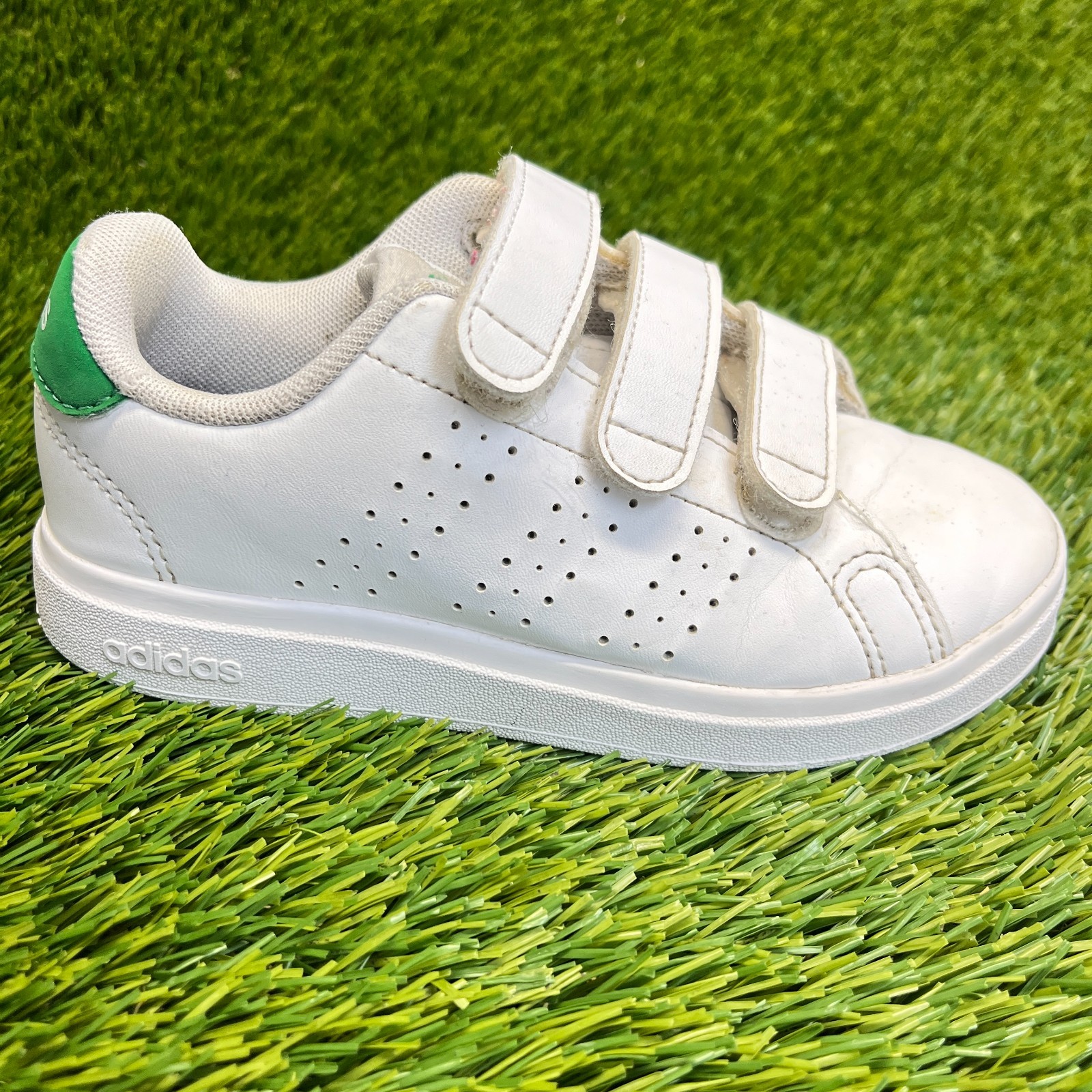 Adidas Advantage Base 2.0 Boys Size 11.5K White Athletic Leather Shoes Sneakers