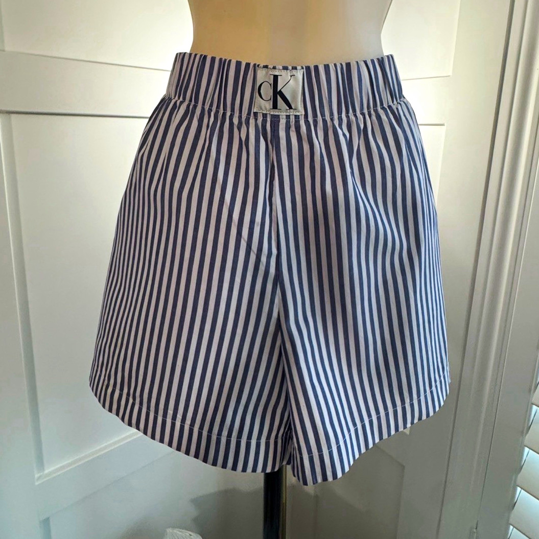 Calvin Klein Jeans Women’s Striped Pull-On Chino Shorts L Elastic Waist Pockets