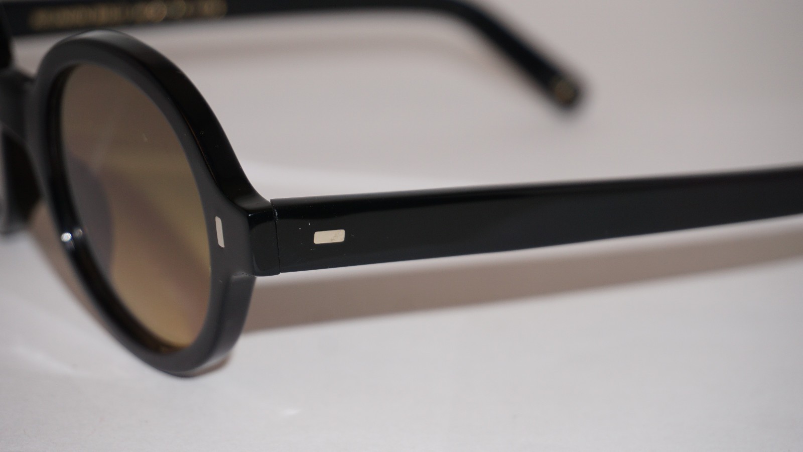 L.G.R Sunglasses REUNION BOLD 4172 Round Black Yellow Gradient 49 25 145