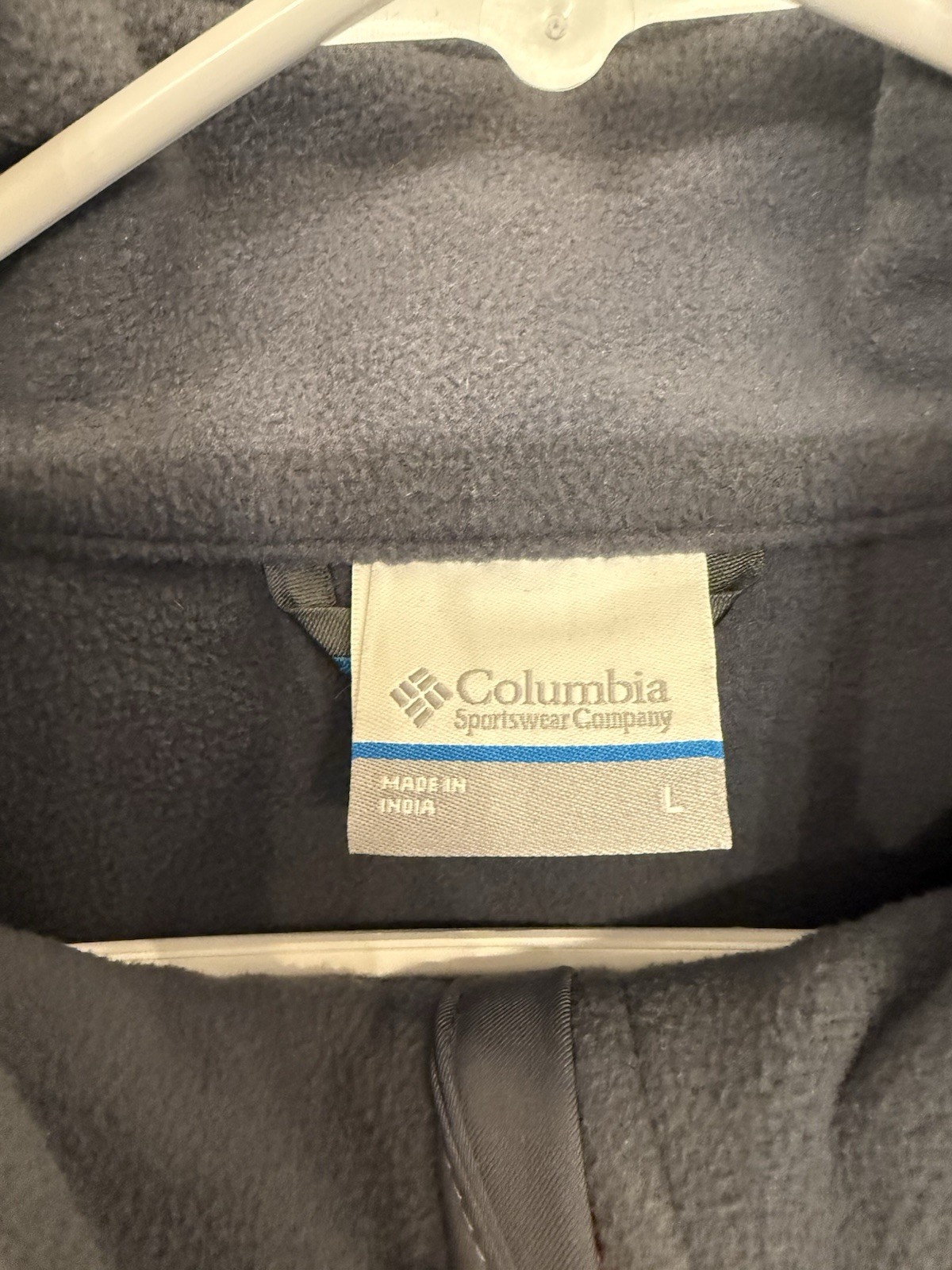 Columbia Men’s Gray Softshell Full Zip Jacket, Stand-Up Collar, Pockets, L