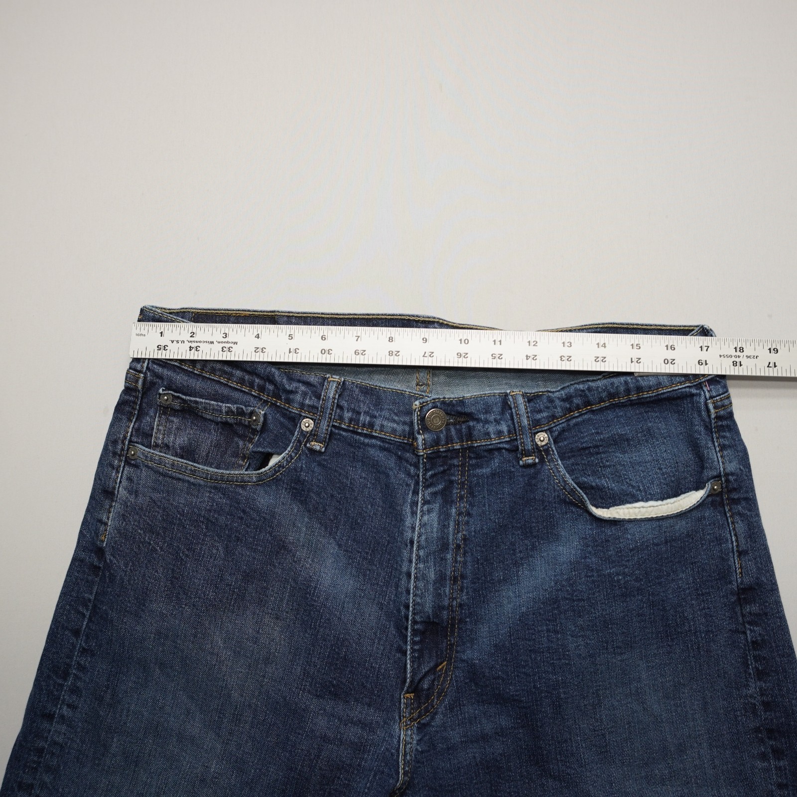 Levi’s Mens 505 Regular Fit Jeans Size 36 x 34 Dark Wash Stretch (35×32.5)