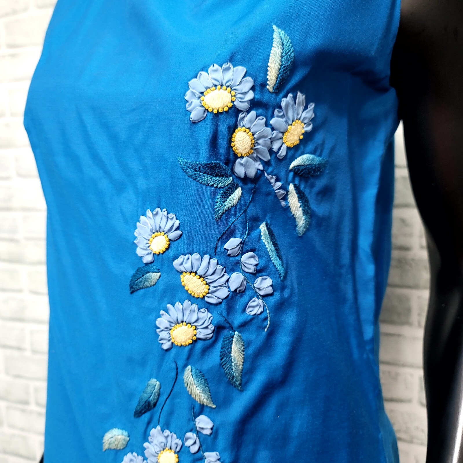 Vintage 60s Handmade Blue Floral Embroidery Applique Sleeveless Mod Shift Dress