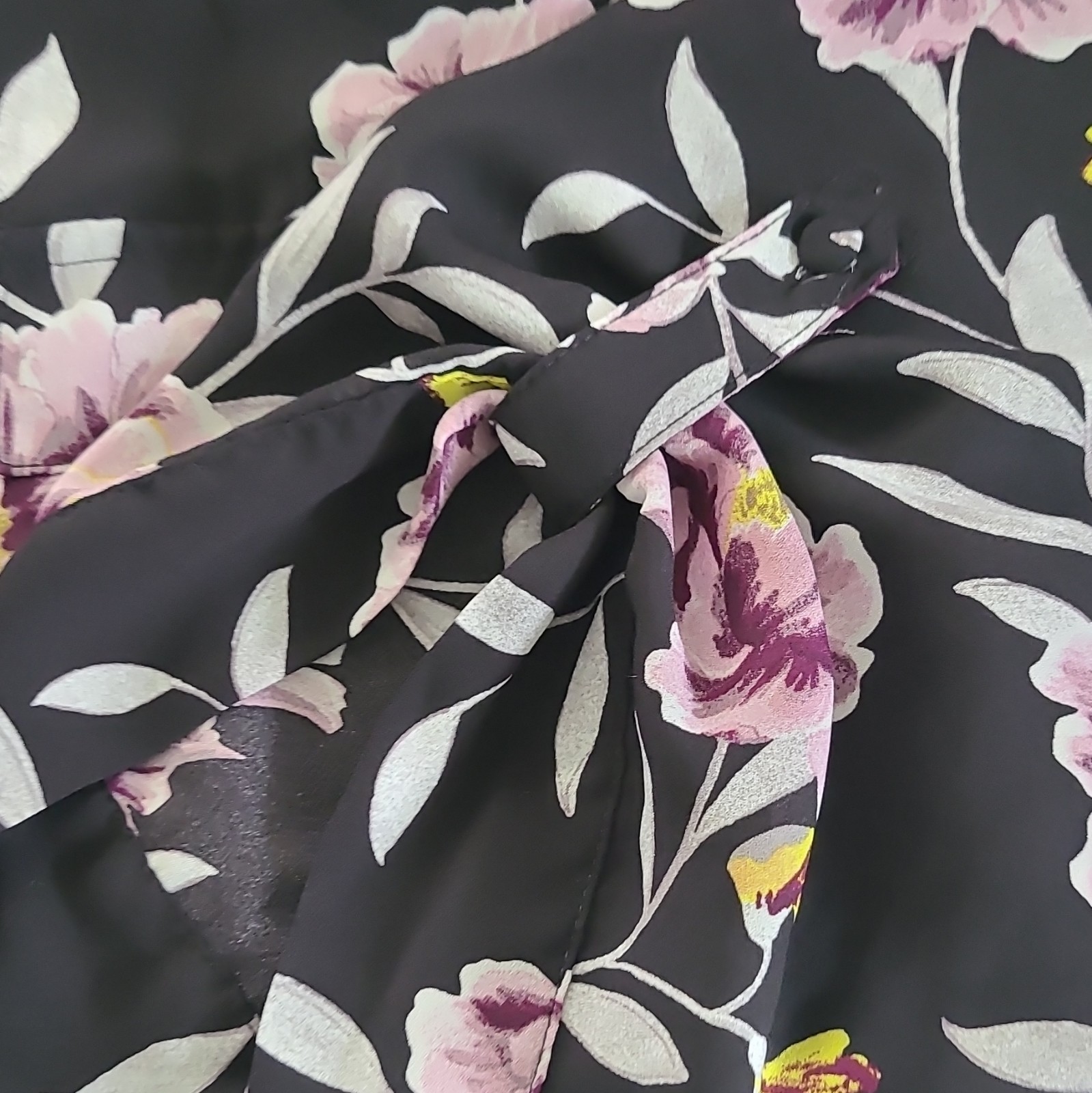 Torrid Womens Plus Blouse 4 Black/Purple Floral Sheer Chiffon 3/4 Sleeve V-Neck
