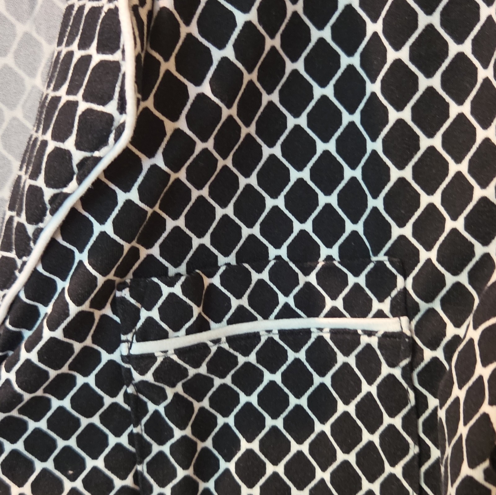 Tart Intimates Women’s S 2pc Pajama Set Black/White Geometric Button Front D26