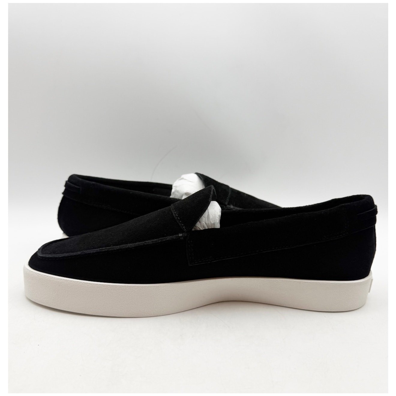 Saint Morta Men’s Hemisphere Slip On Loafers Size 8 Black White Suede NIB
