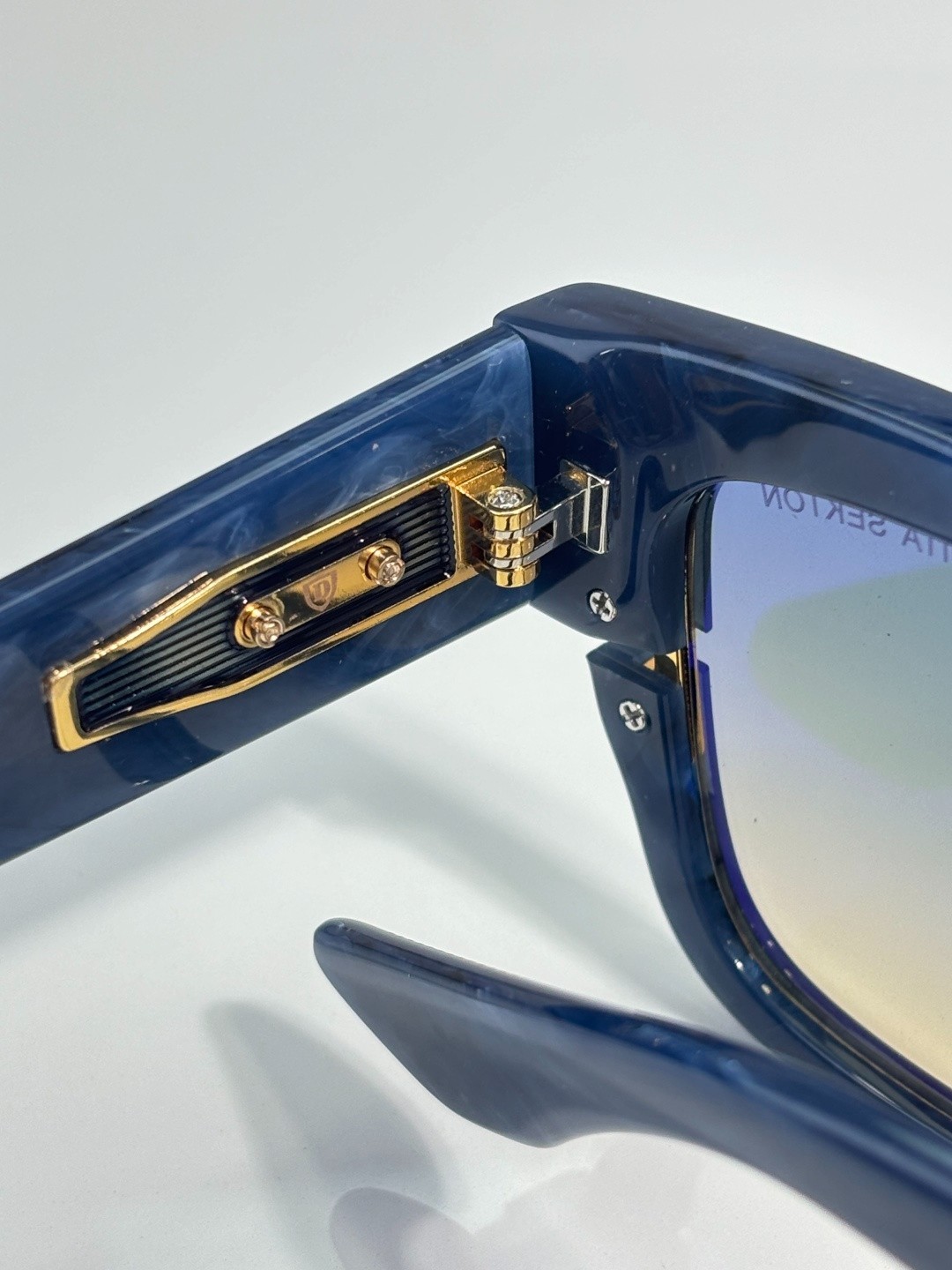 DITA SEKTON MODEL：DTS122 Men’s Sunglasses Lens Size 52口22-145mm -With New Case