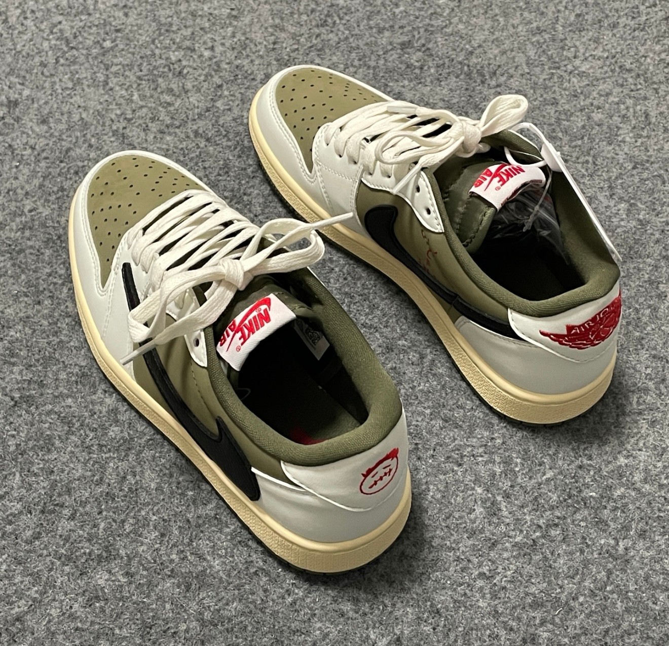 Men’s Travis Scott AJ1 “Medium Olive” DZ4137-600 US Size 7-12