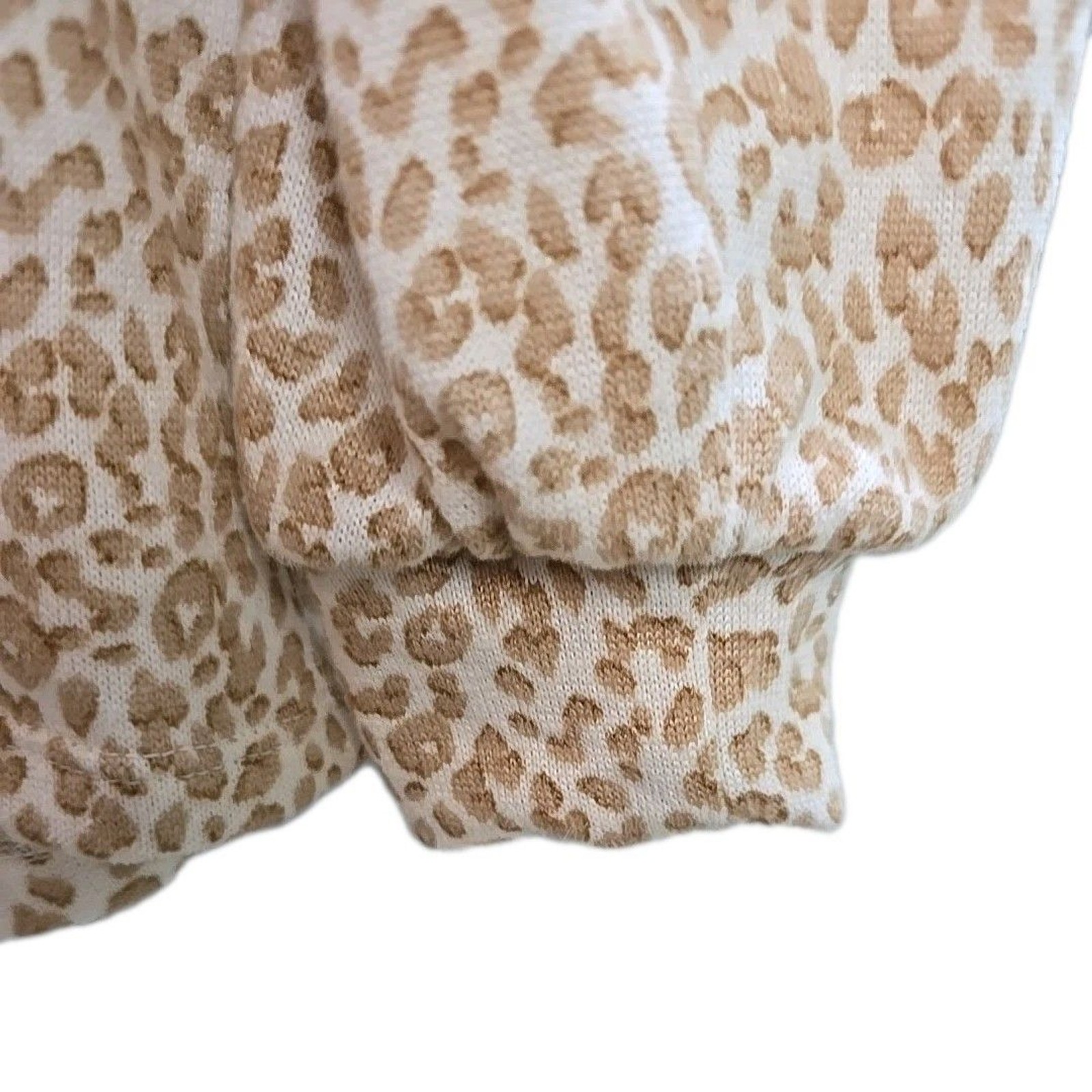 Banana Republic Women’s Pullover Blouse Animal Print Long Sleeve Size MP