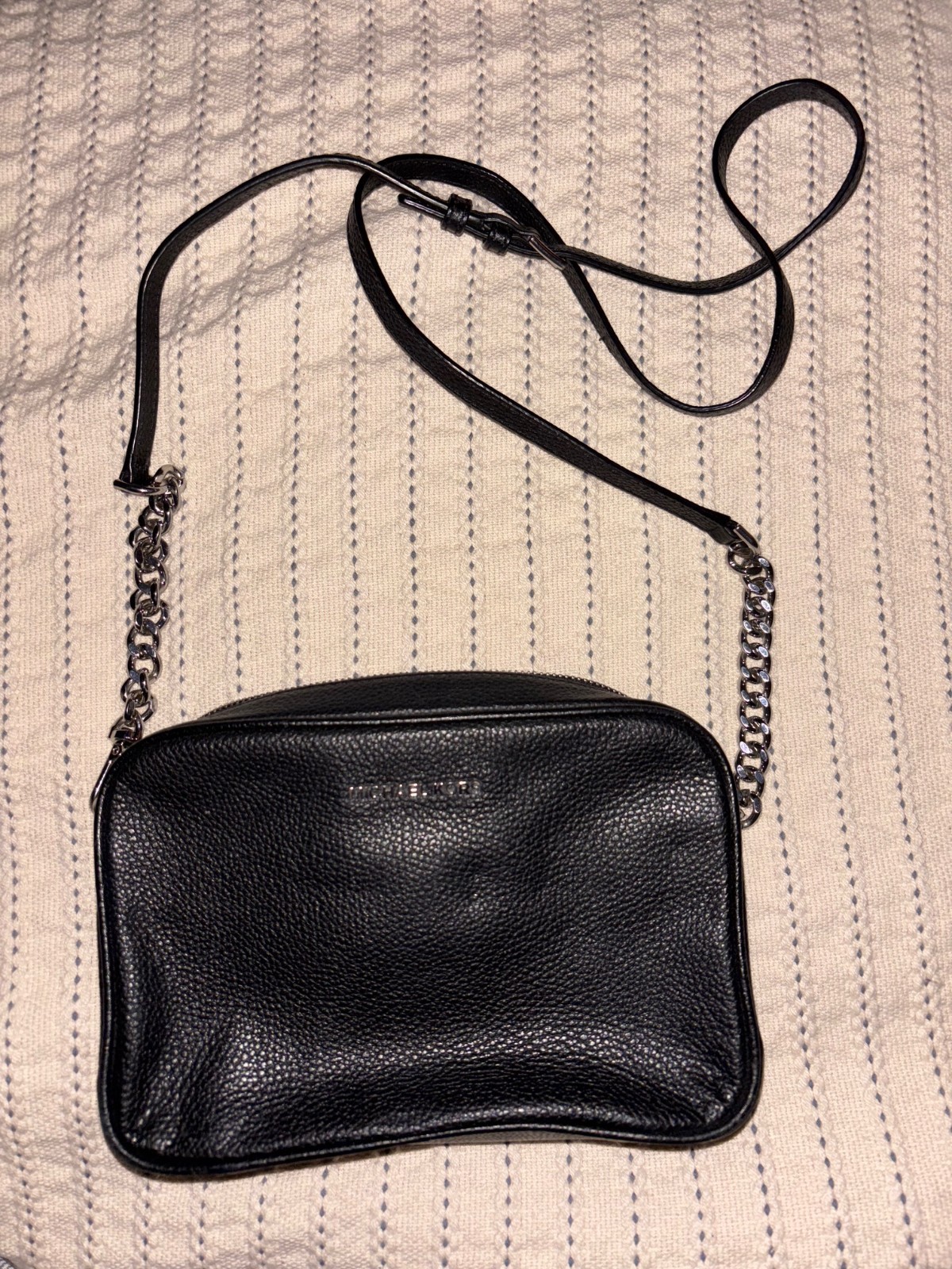Michael Kors Black Crossbody Bag Silver Chain Strap Zip Top Lined Inner Pockets