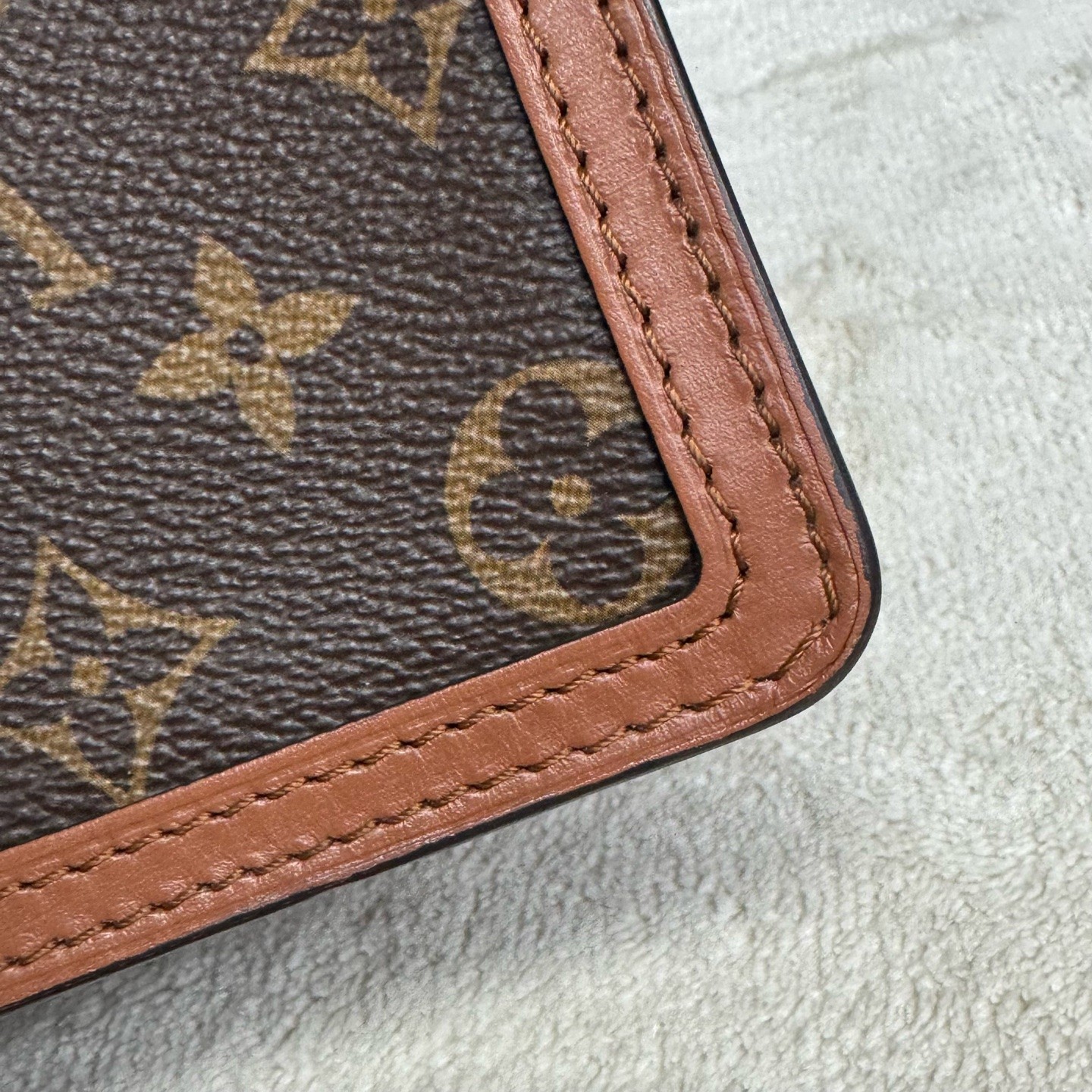 Louis Vuitton Dauphine Small Brown Caramel Monogram Shoulder/Crossbody US Ship