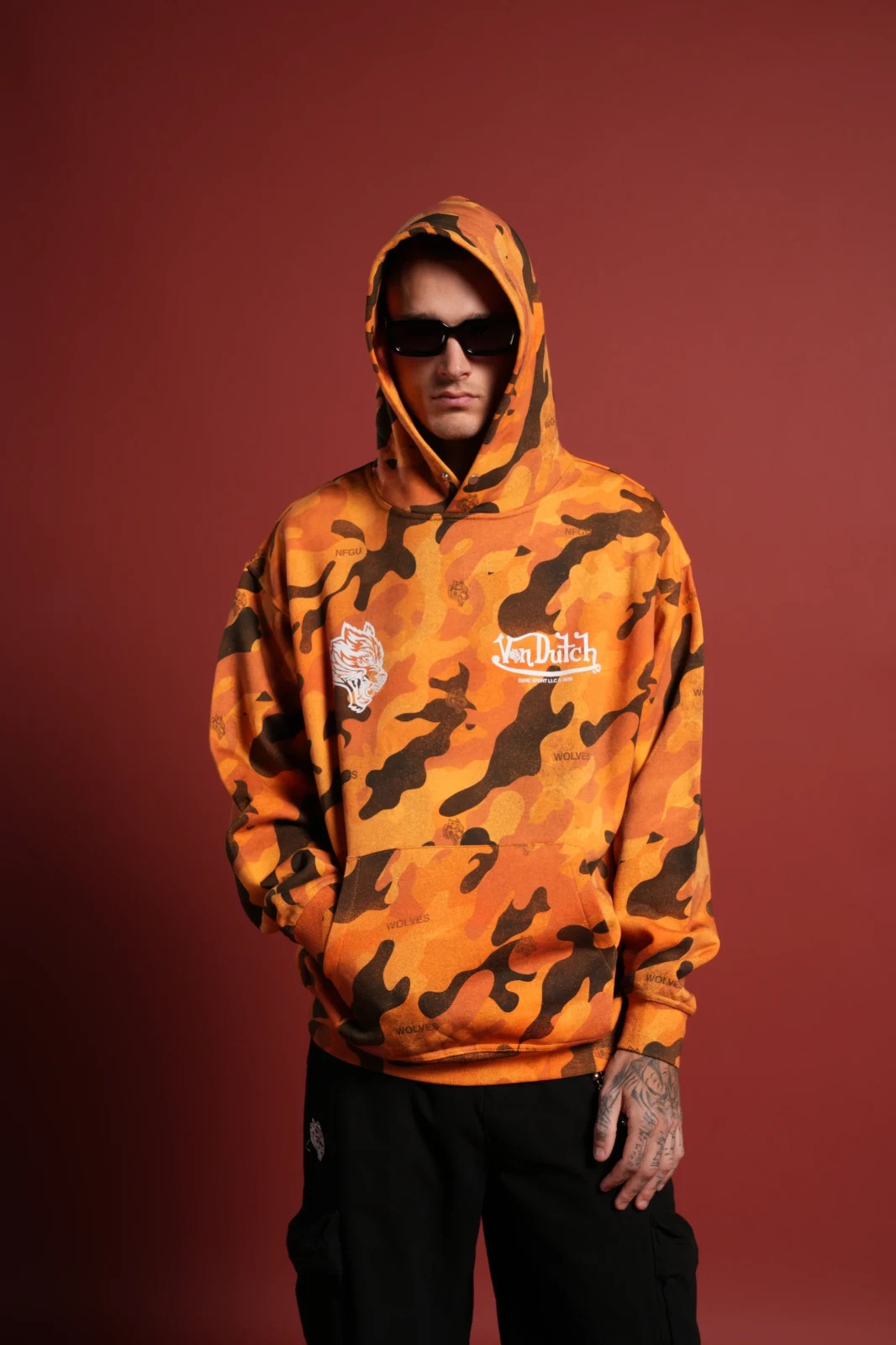 Darc Sport x Von Dutch Orange Camo Pierce Hoodie Size M Men’s NWT