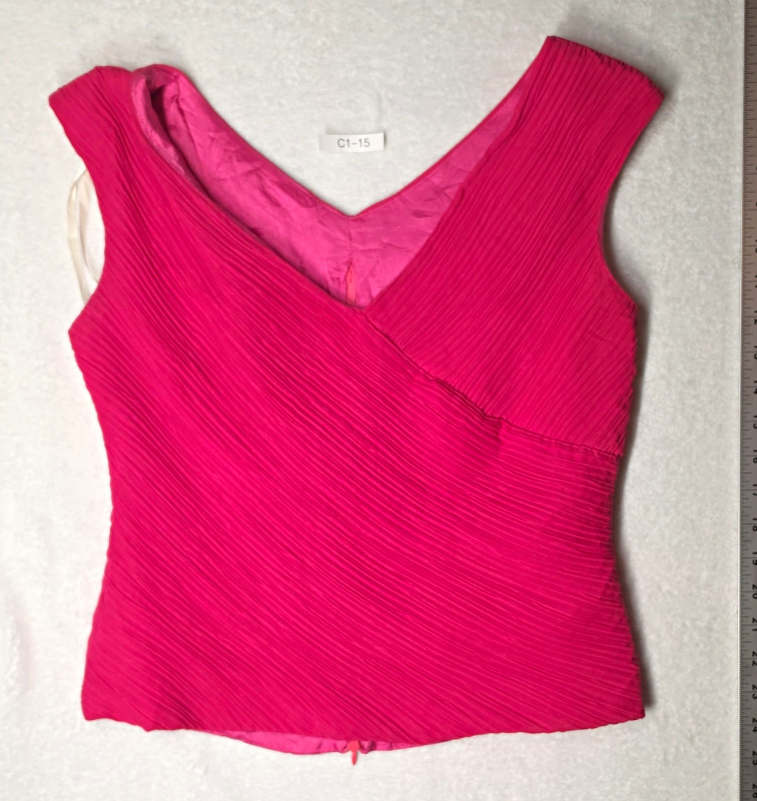 Pink Solid Pleated Lined Sleeveless V-Neck Evening Blouse 8