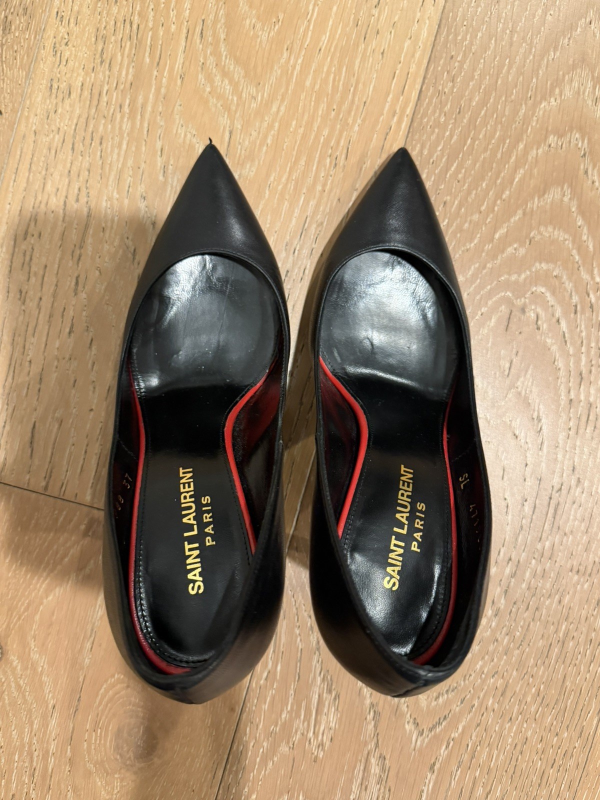 Saint Laurent Paris Black Leather Pointed Toe Pumps | 37 eu