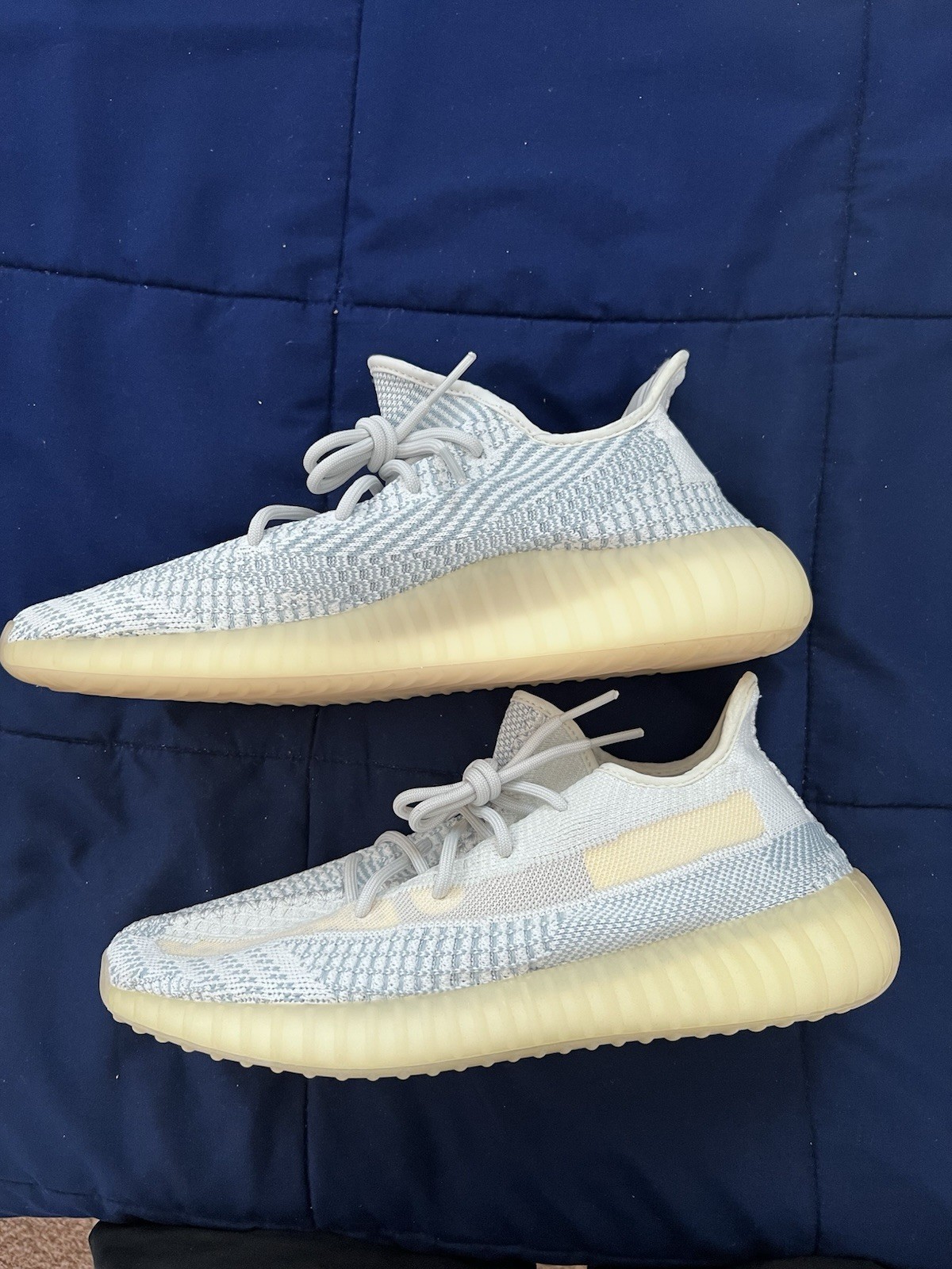 adidas Yeezy Boost 350 V2 Cloud non reflective size 11.5 “no box” worn once
