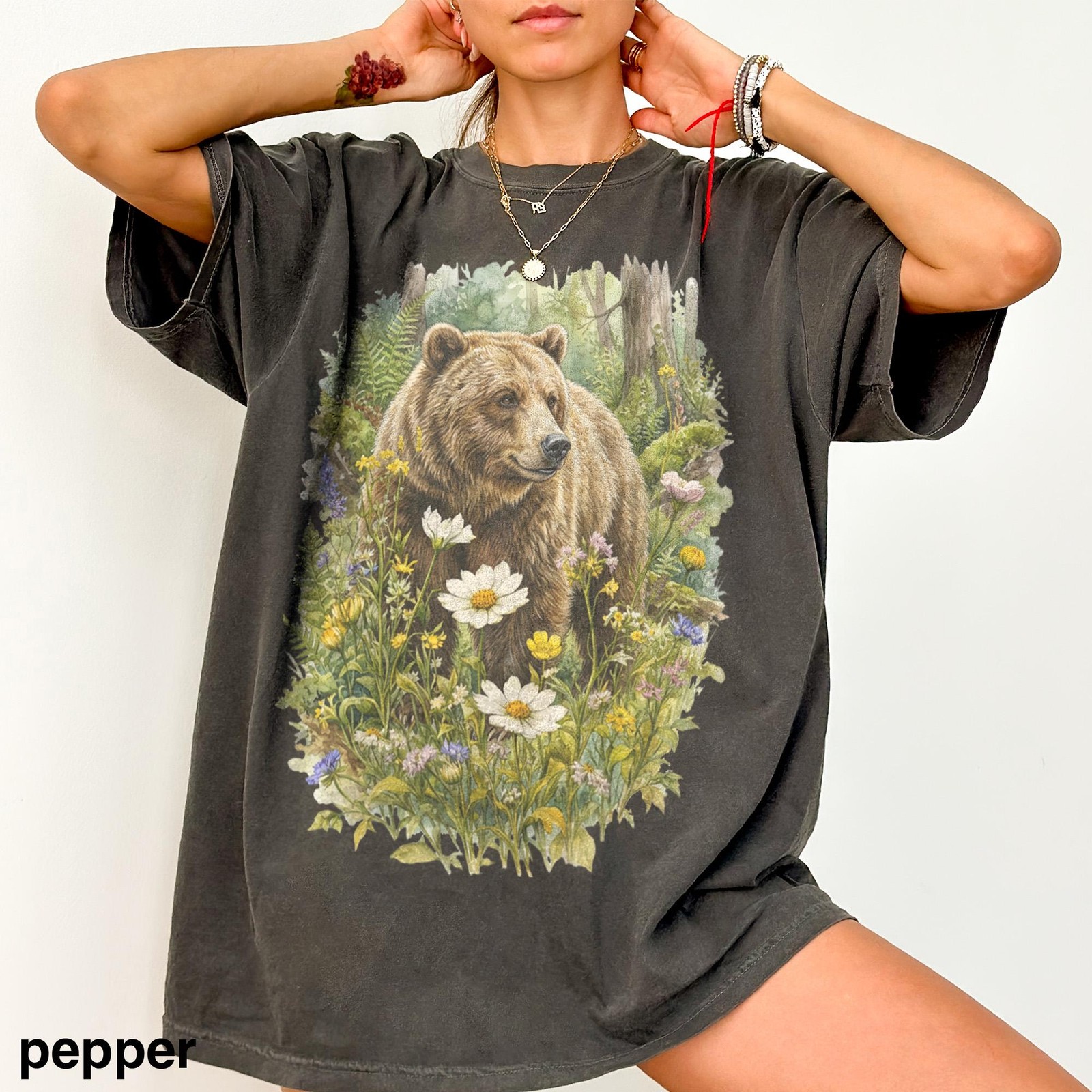 Vintage Floral Bear Graphic Tee Rustic Woodland Wildlife Shirt