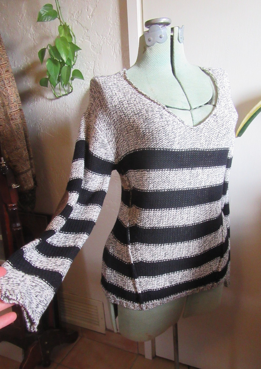 RDI White Black Striped Pullover Open Knit Elbow Pads Casual Preppy Sweater, S