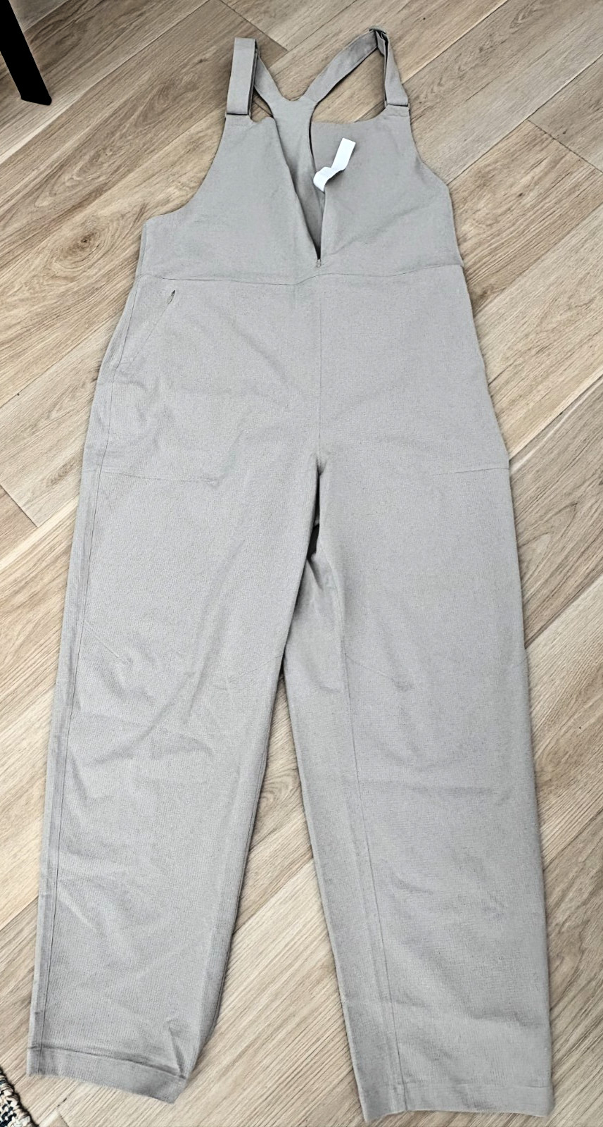 EUC Lululemon Woven Air Overalls, 26.5″ inseam, in Raw Linen (lt beige), sz 12!