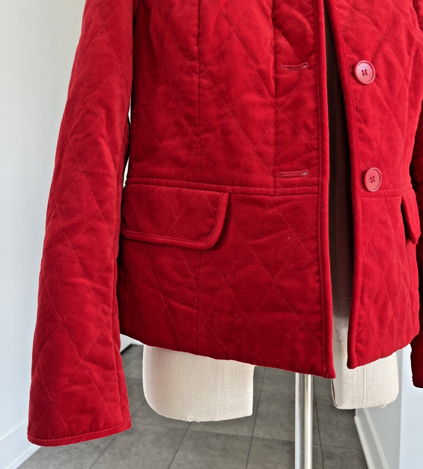 Talbots Red Cotton Velvet Jacket sz 6 Quilted Button Close EUC!