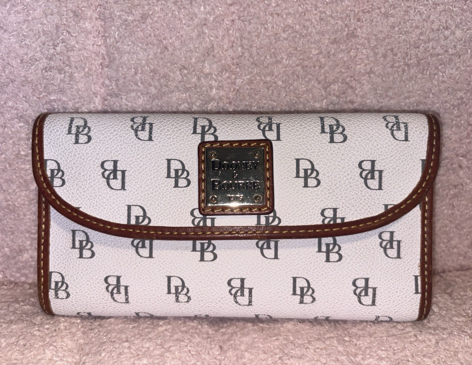 Dooney & Bourke Logo Bifold Wallet Zip Coin Pocket White Brown Red Silver