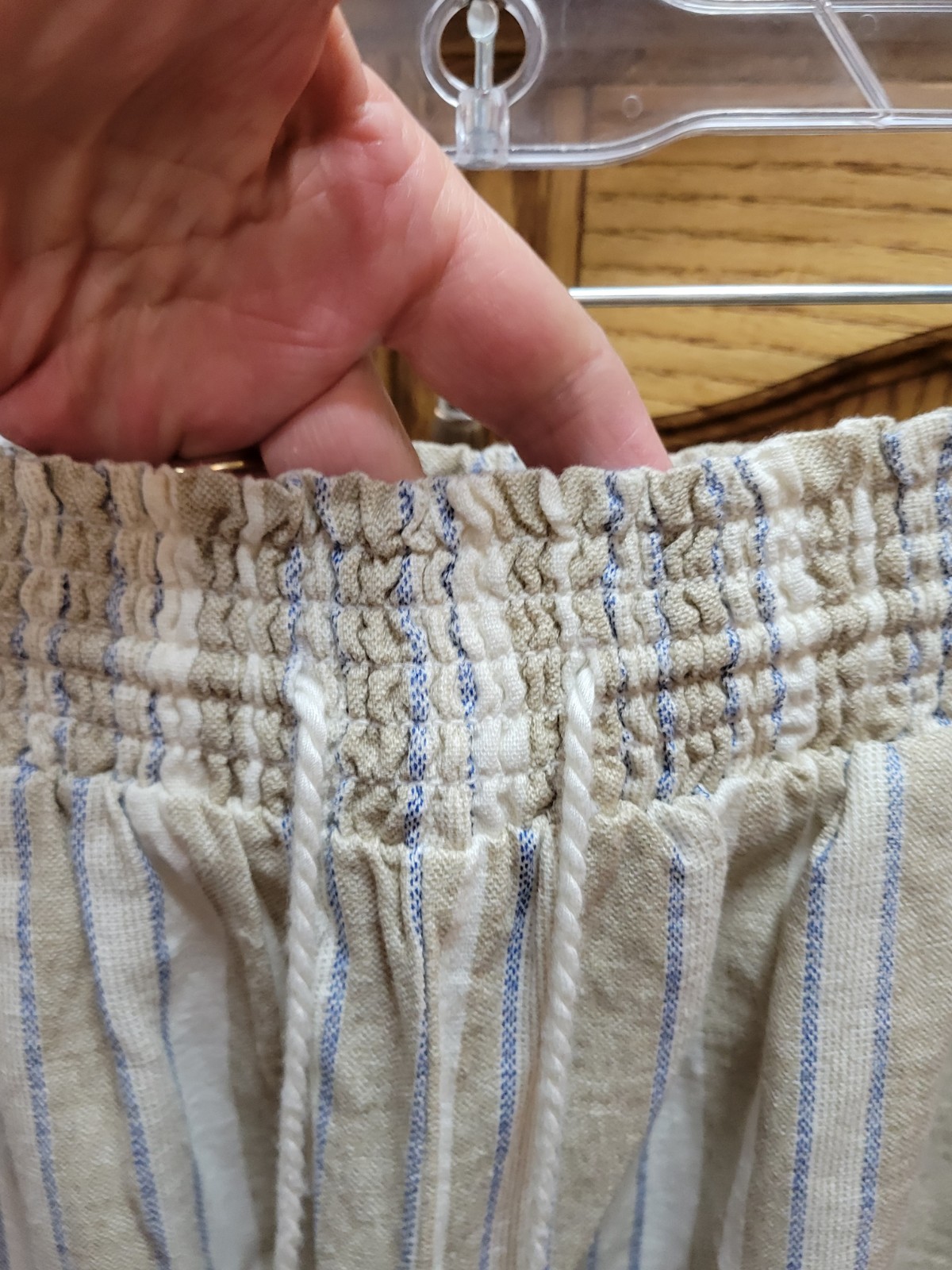 NWT Elastic Waist Striped Linen Blend Shorts By BRIGGS sz Md. Inseam 5 Inches