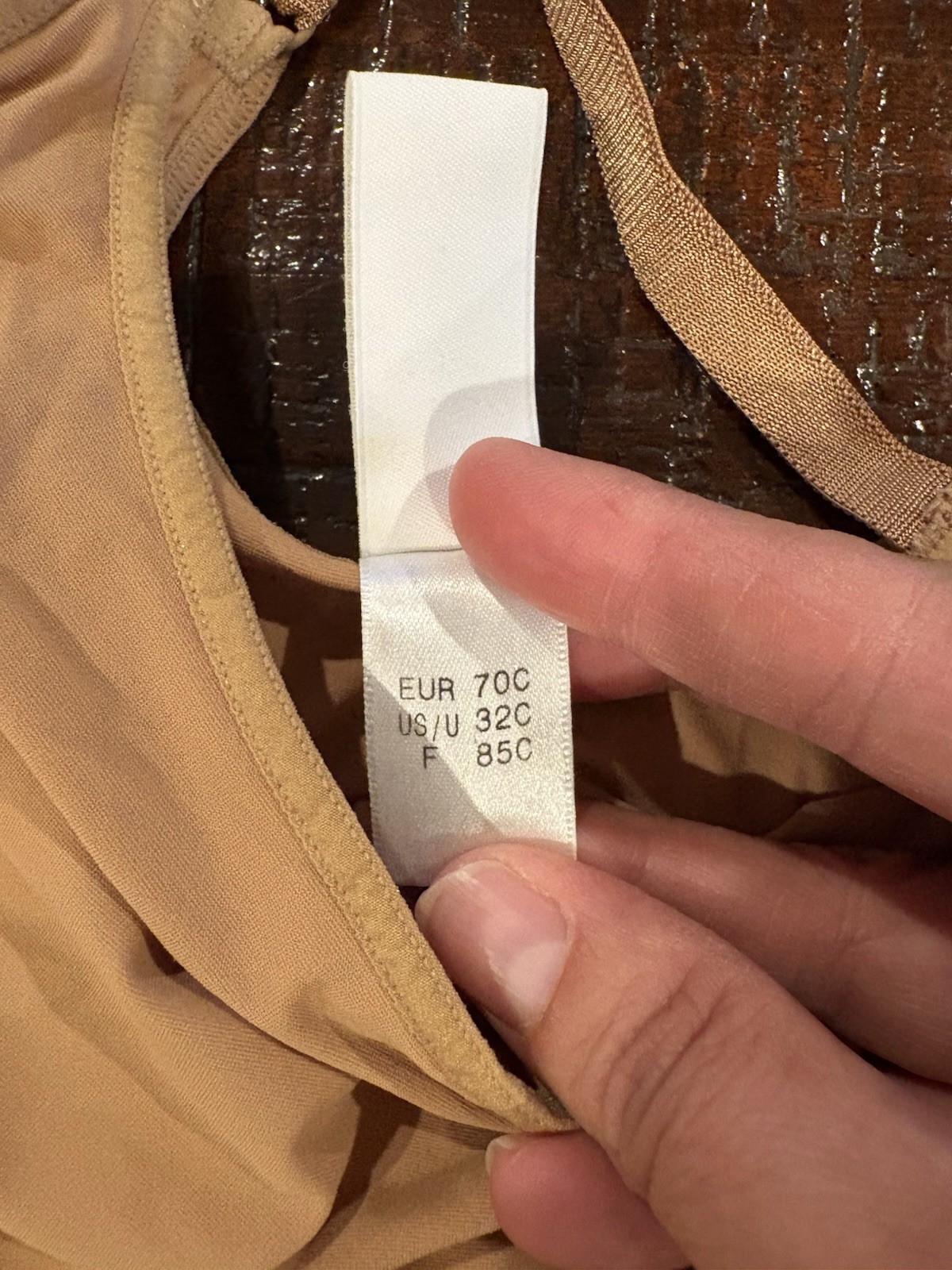 3600 Hanro of Switzerland Nude Underwire Tank 32C