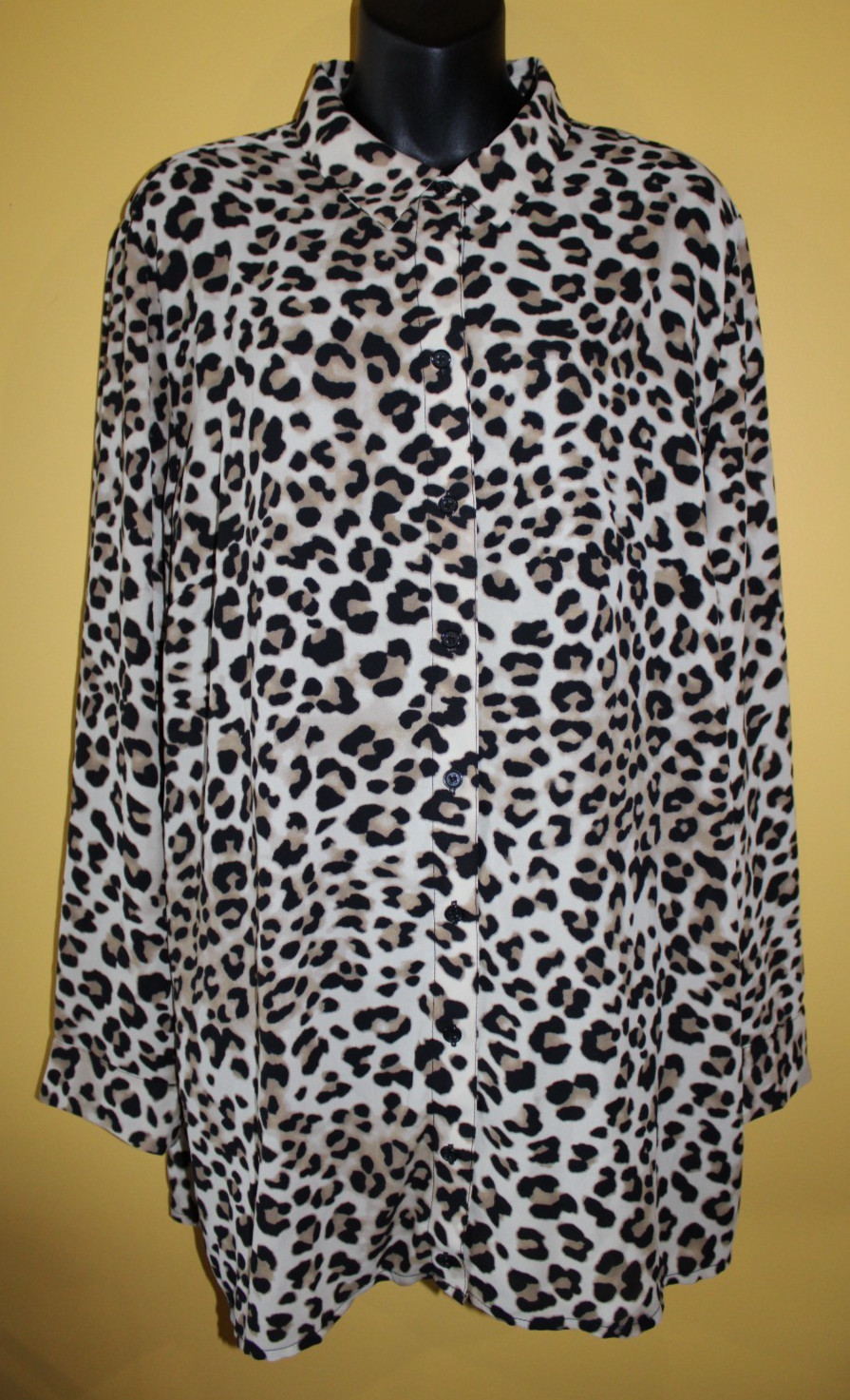Chico’s 3 Animal Print Long Sleeved Button Front Blouse Longer Lg XL 16/18