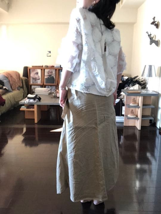 L’Appartment Long Skirt Size 4 Kallmeyer Fashion Women’s Skirt