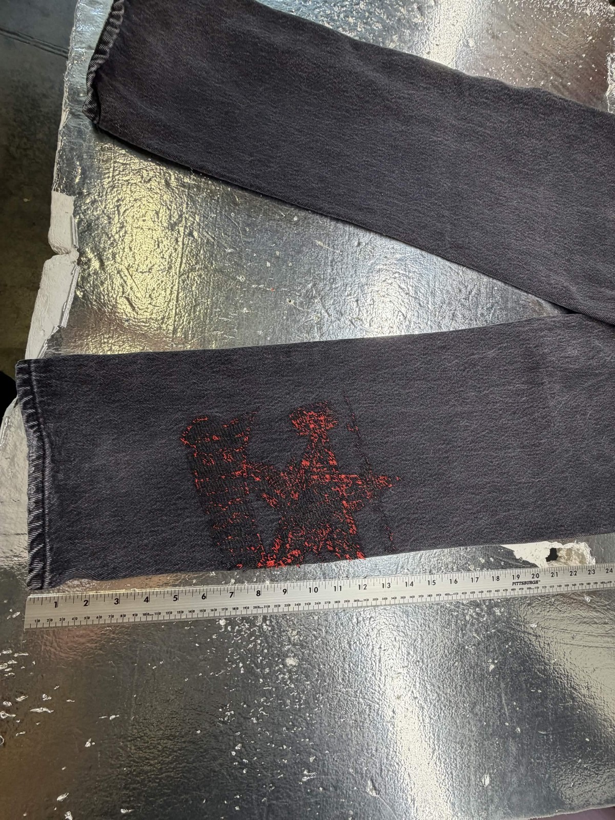 Supreme X Thrasher Regular Jean Washed Black Size 30 pretty worn see pics