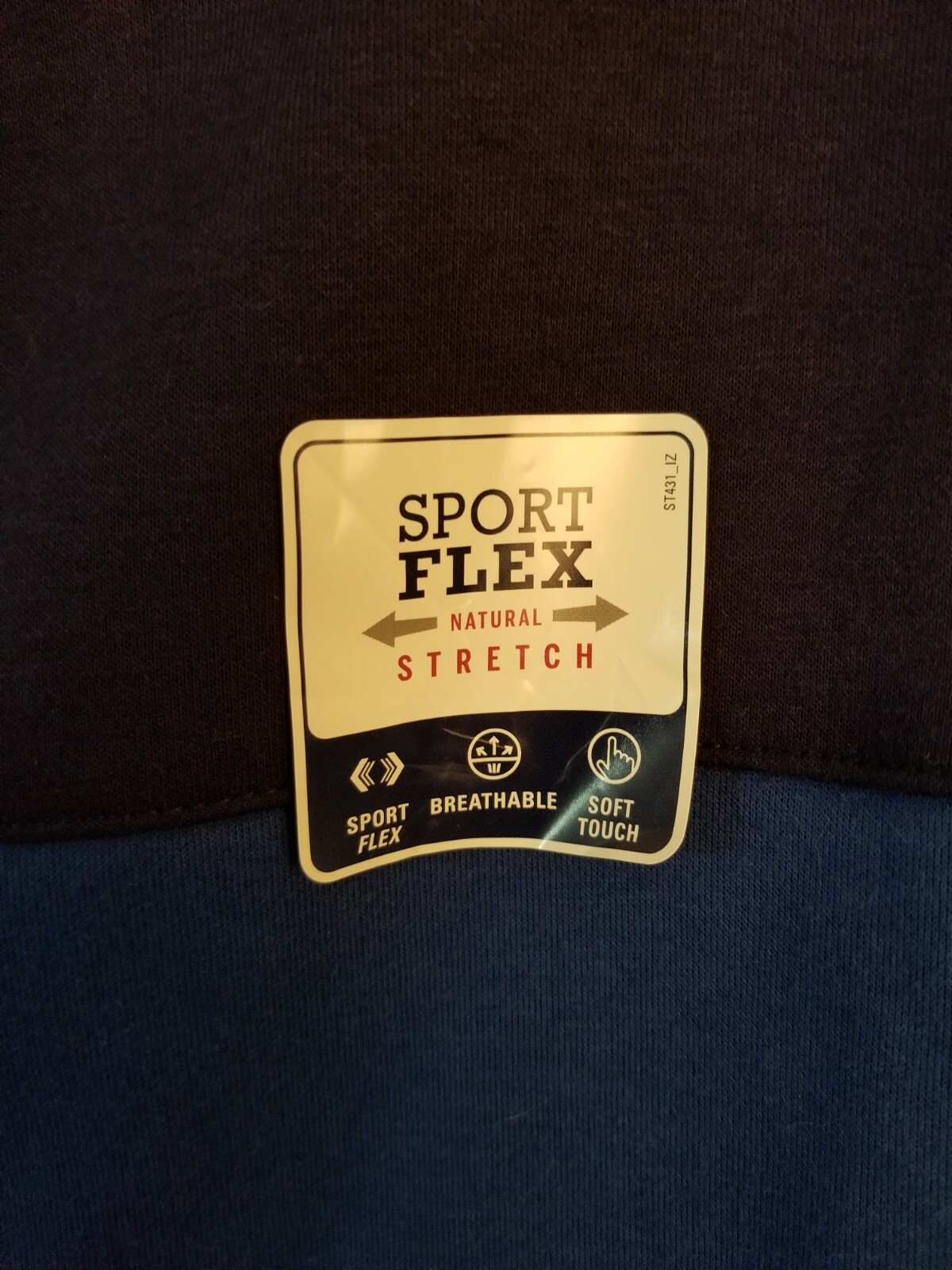 IZOD Advantage Performance Stretch Vest Men SIZE XL, PIT TO PIT 24 IN Blue