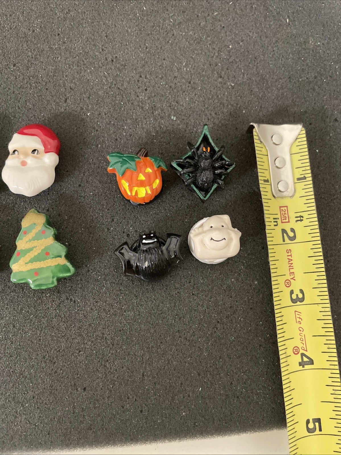 8 Button Covers Christmas Halloween Themed Metal Hinged Back Holidays VTG 1980s