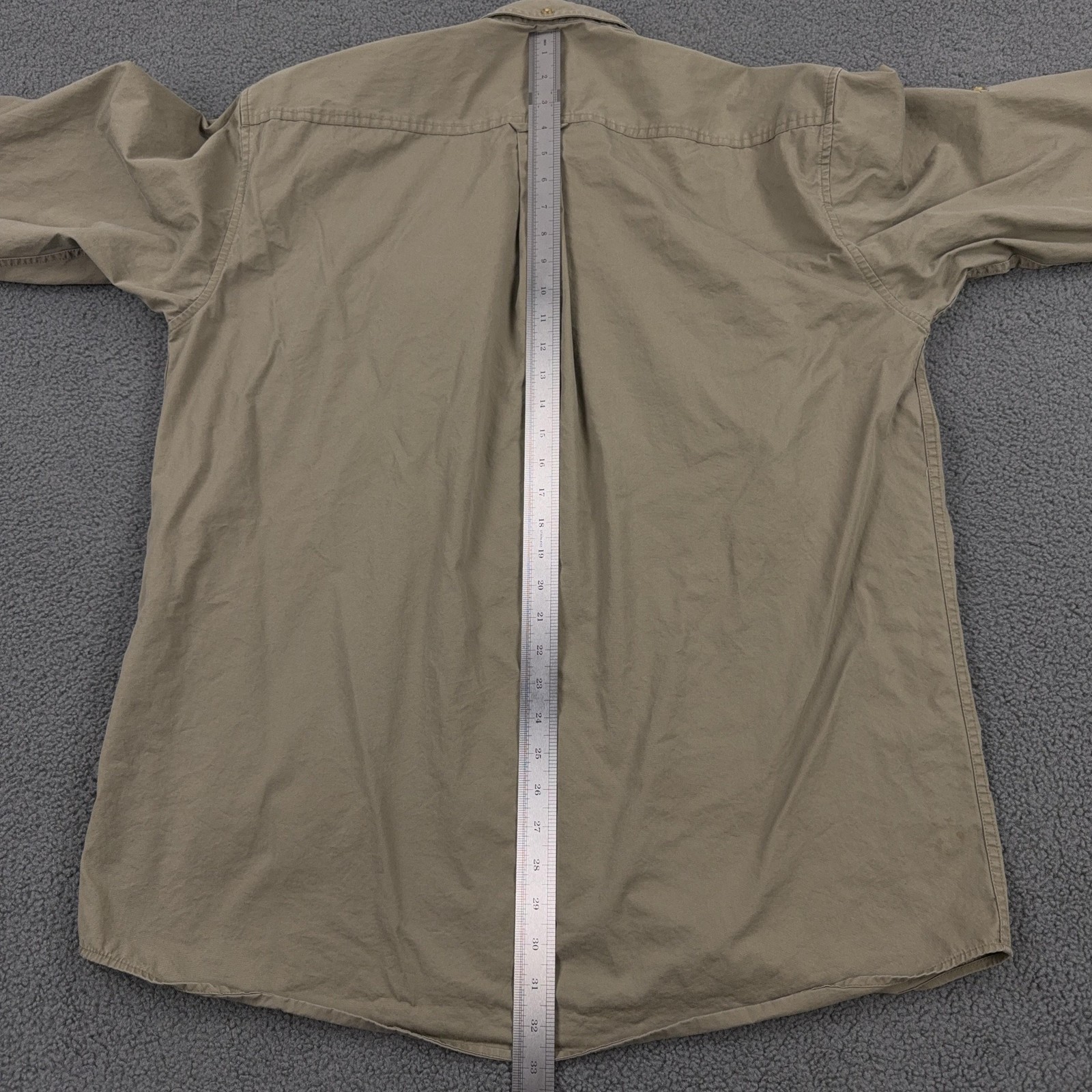 Cabelas Shirt Mens LT Beige Twill Button Up Zip Pocket Outdoor Workwear Hunting