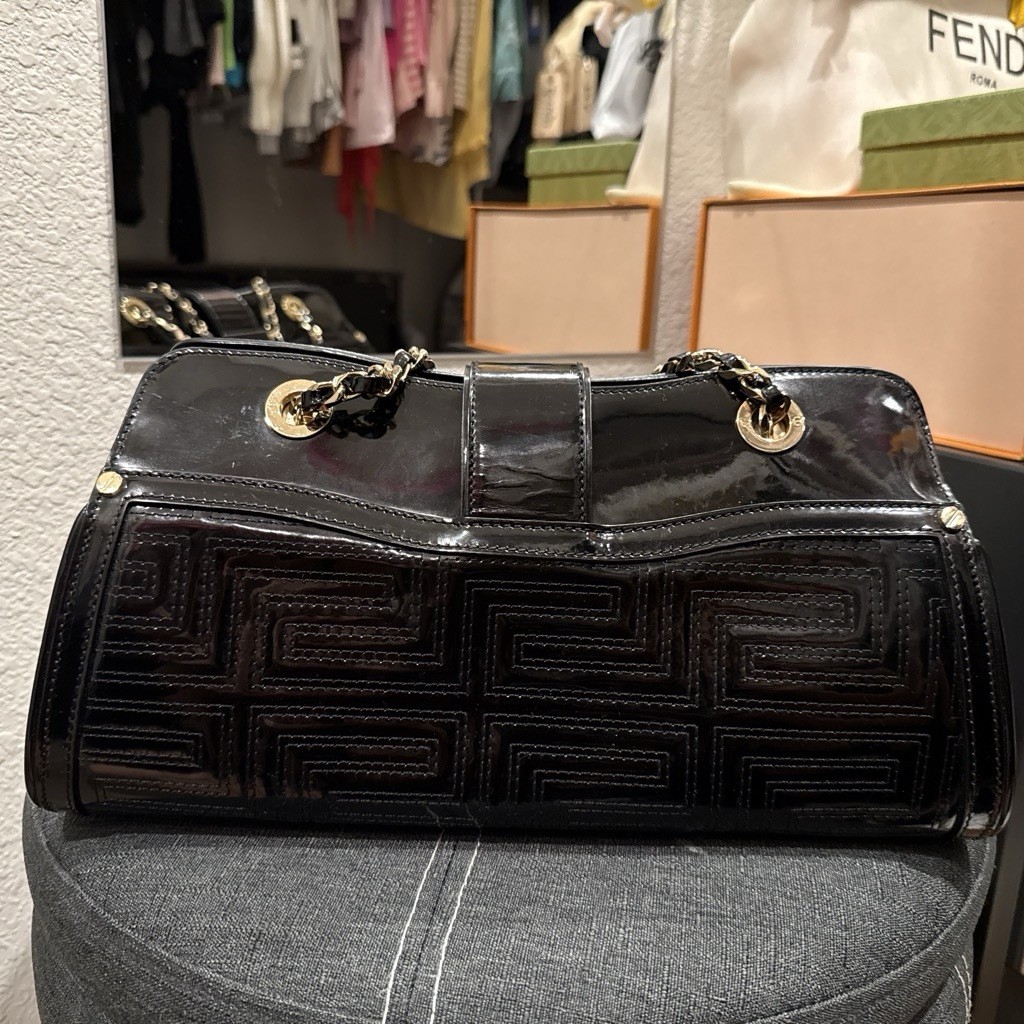 Gianni Versace Black Medium Chain Shoulder Bag Logo Magnetic Gold Hardware