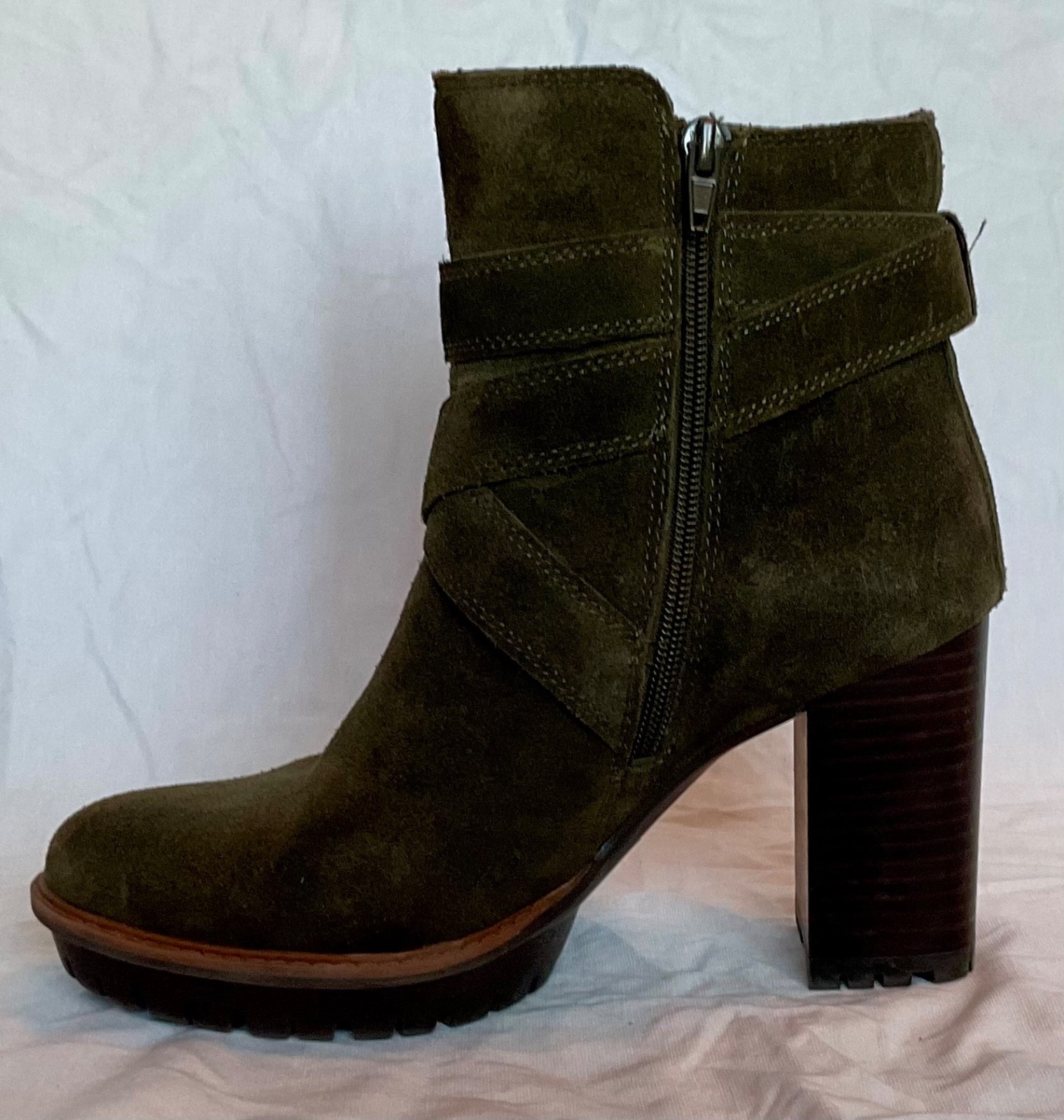 Naturalizer | Shoes | Naturalizer Lyra Crisscross Bootie suede size 8 green