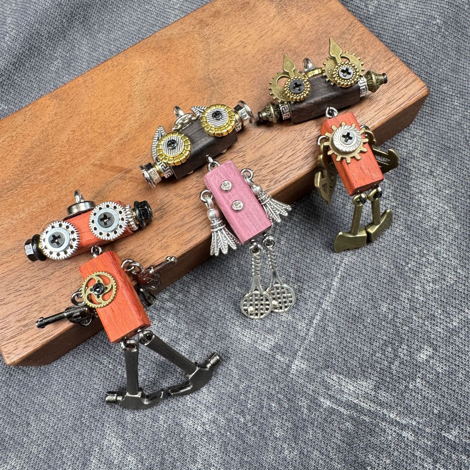 Cute Weird Punk Wooden&Alloy Robot Keychain – Steampunk Handmade Key Ring Charms